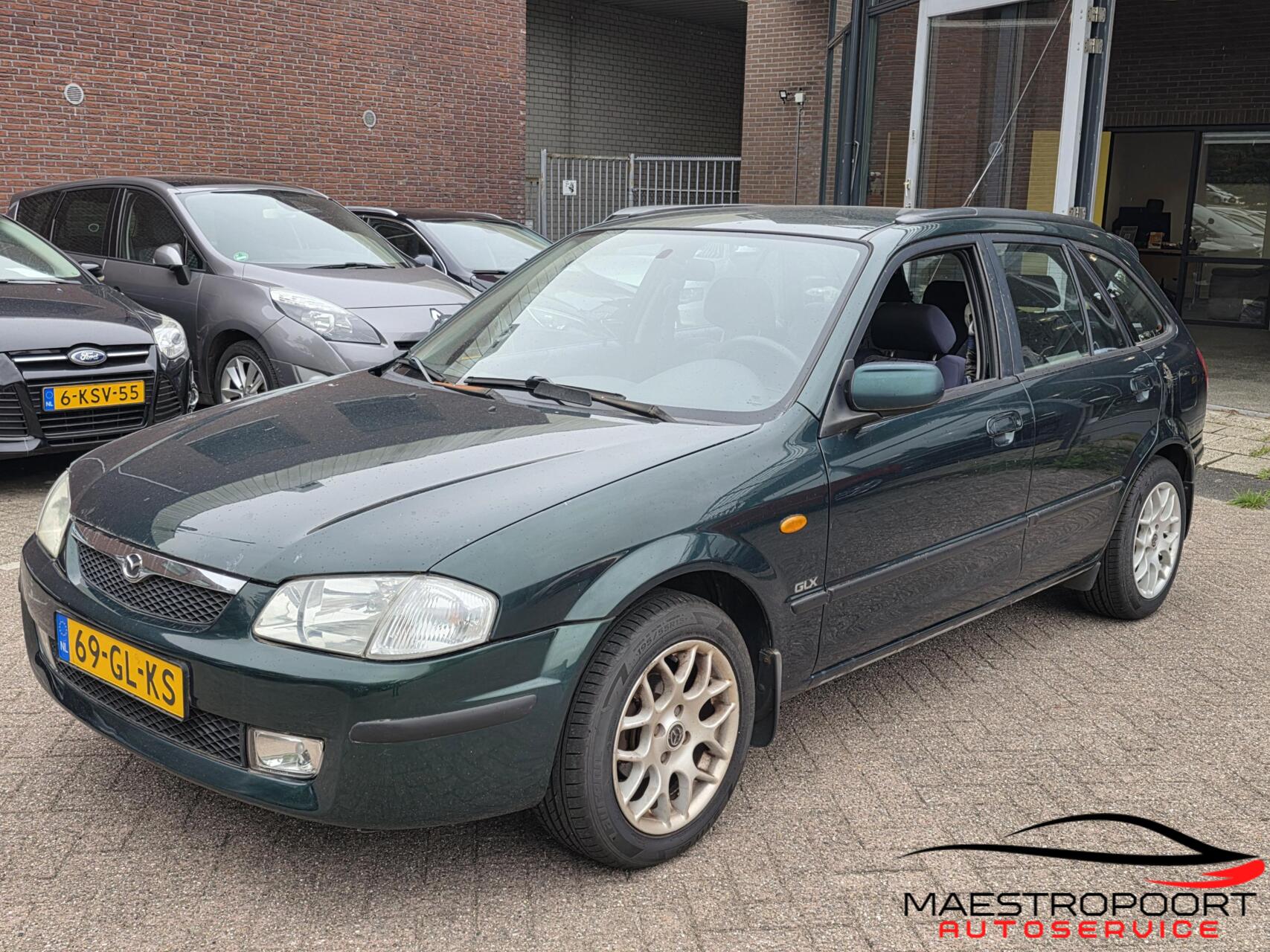 Foto van Mazda Mazda 323f