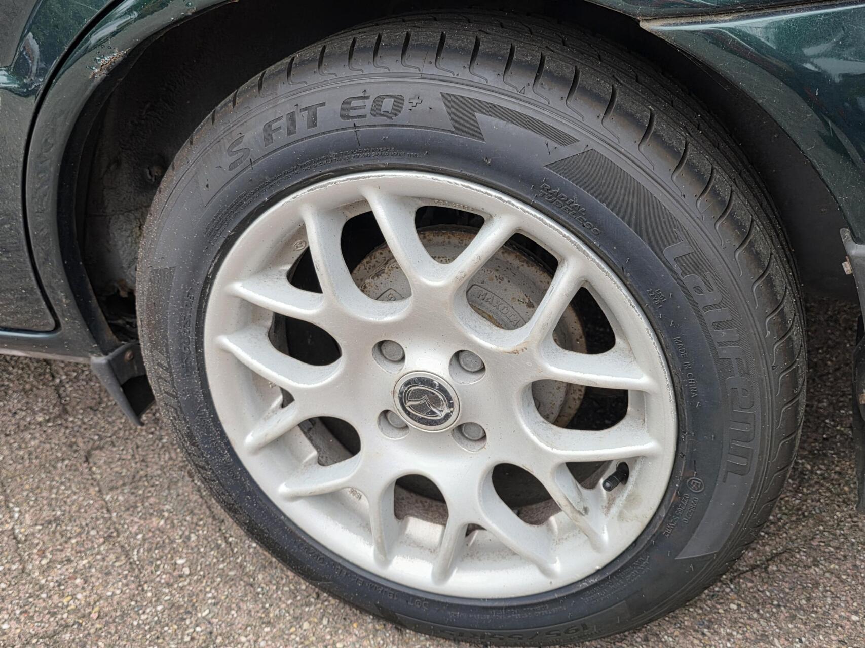 Foto van Mazda Mazda 323f