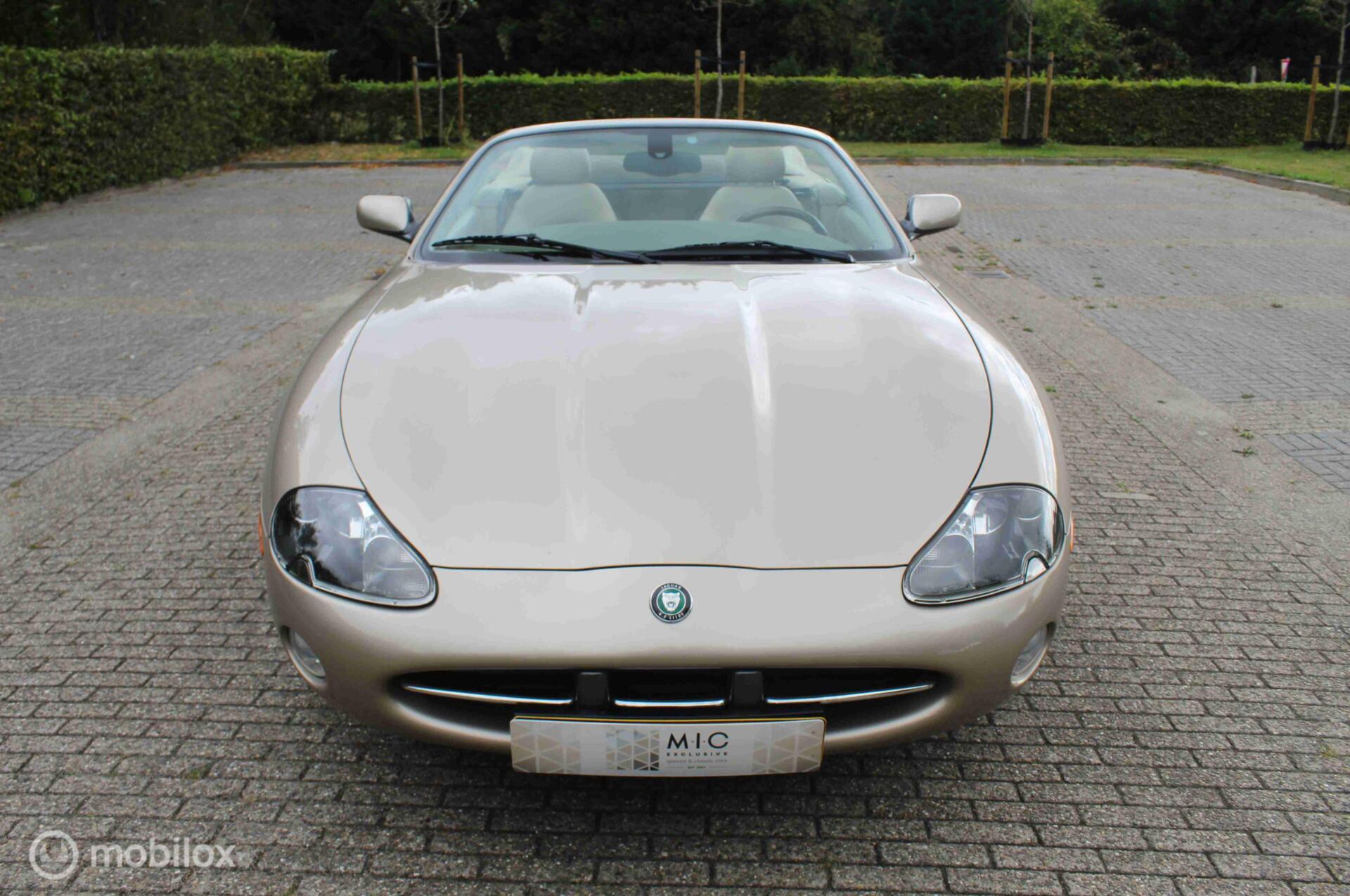 Foto van Jaguar Xk8