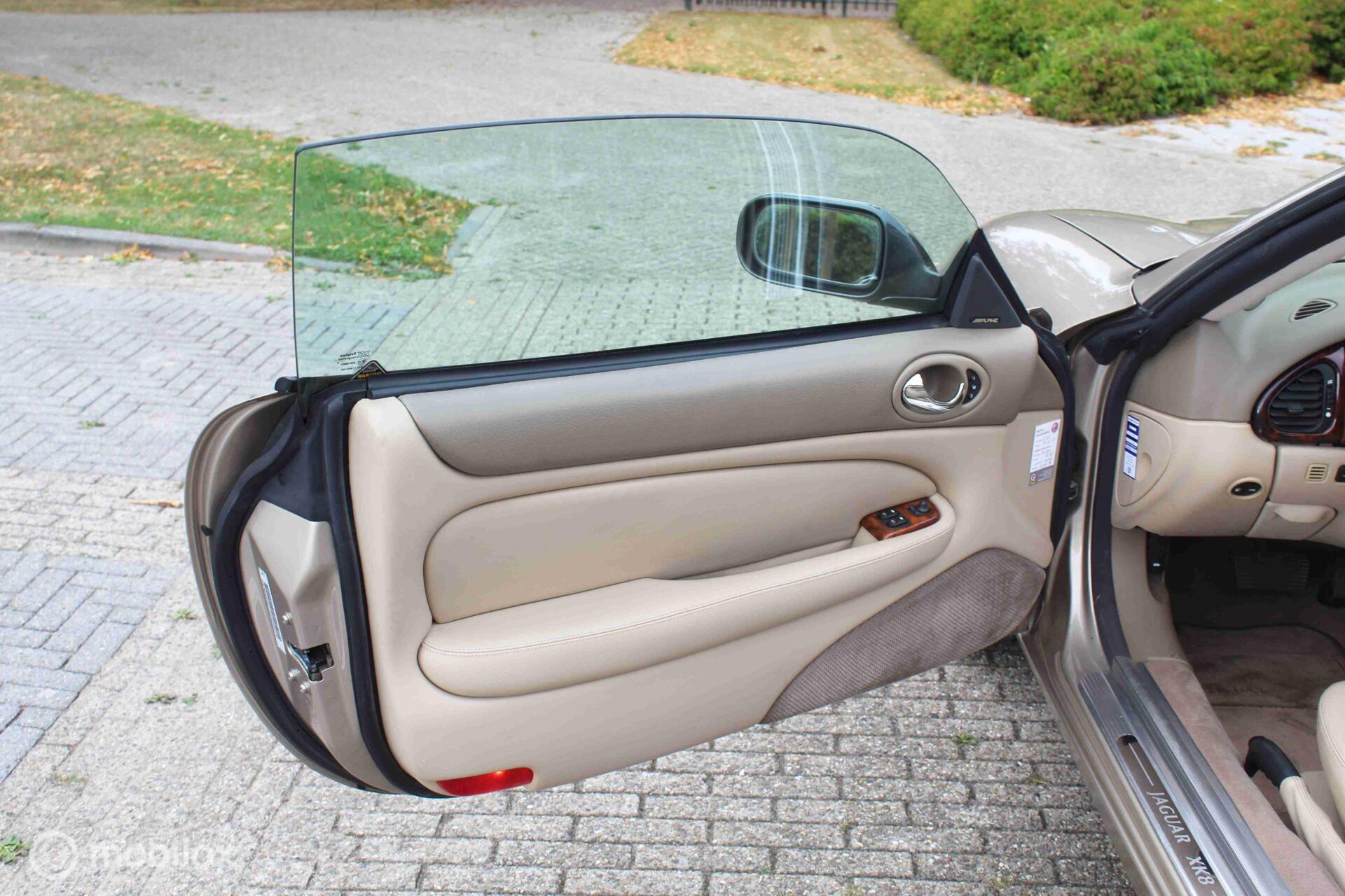 Foto van Jaguar Xk8
