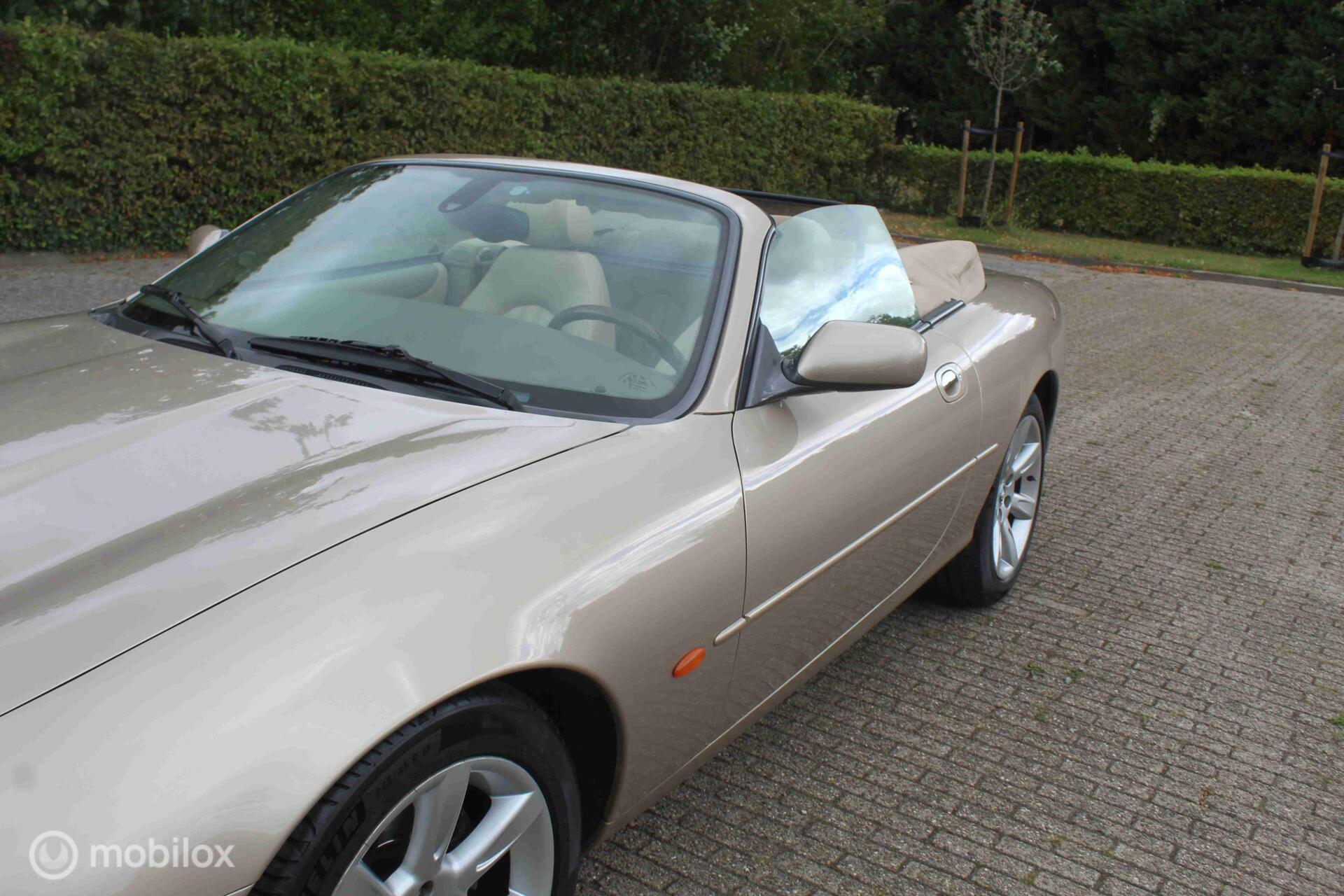 Foto van Jaguar Xk8