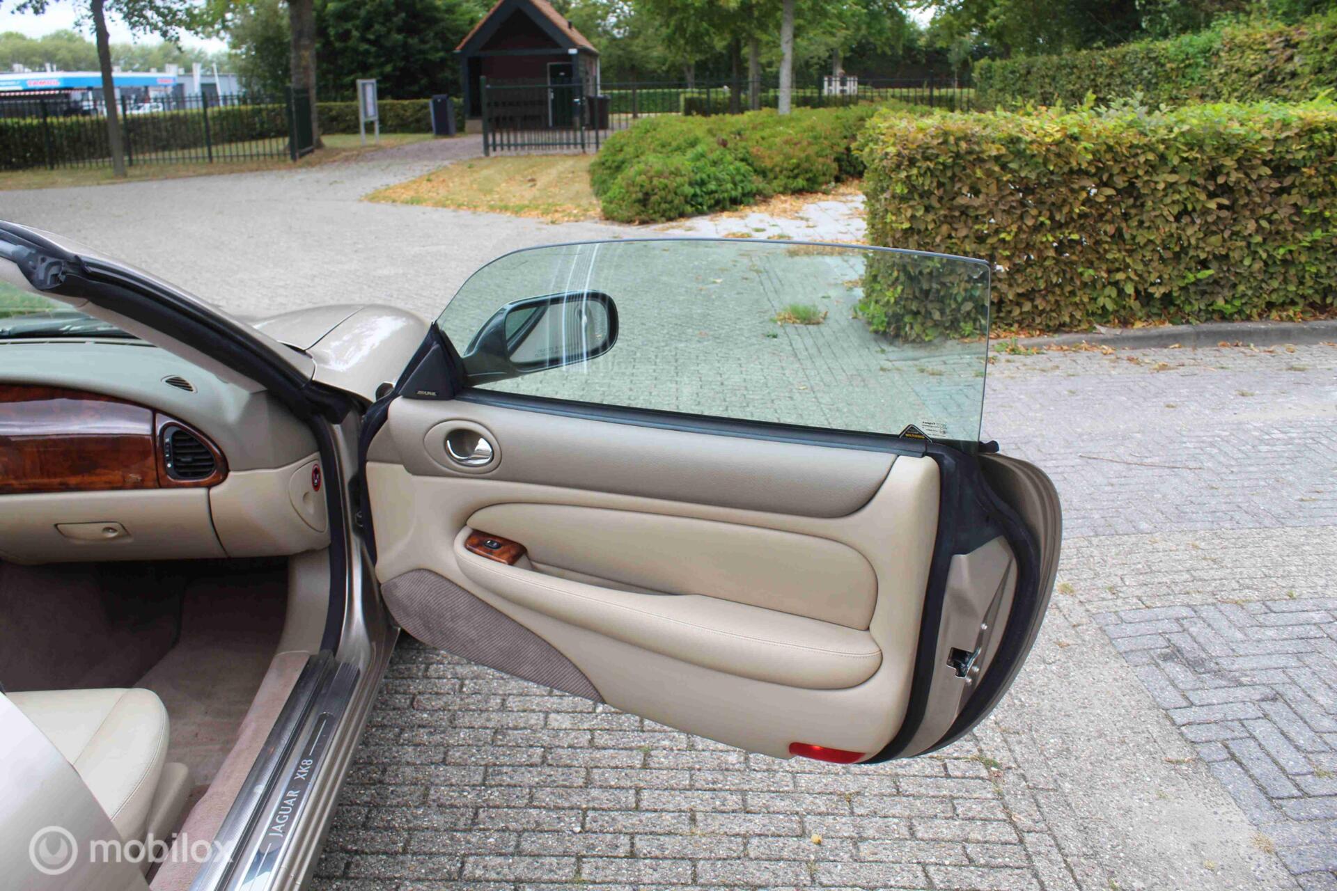 Foto van Jaguar Xk8