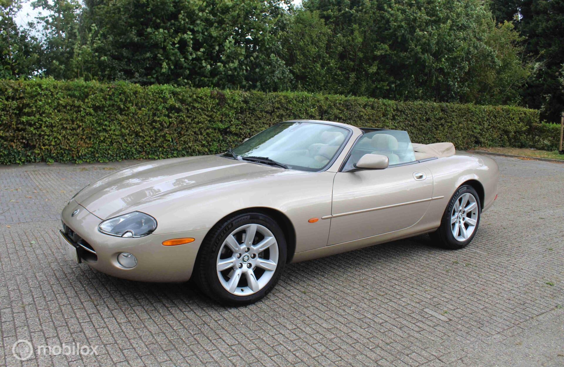 Foto van Jaguar Xk8