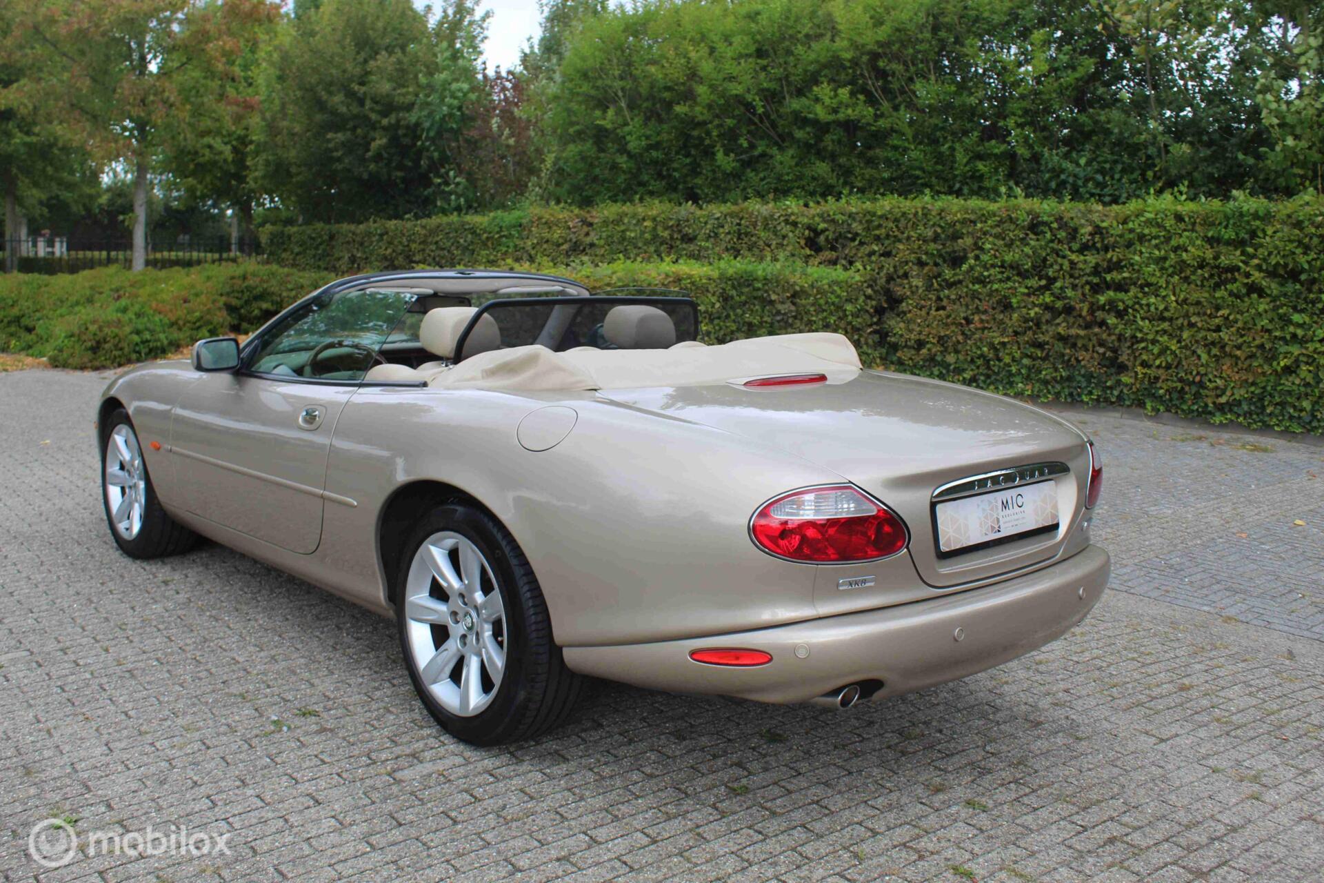 Foto van Jaguar Xk8