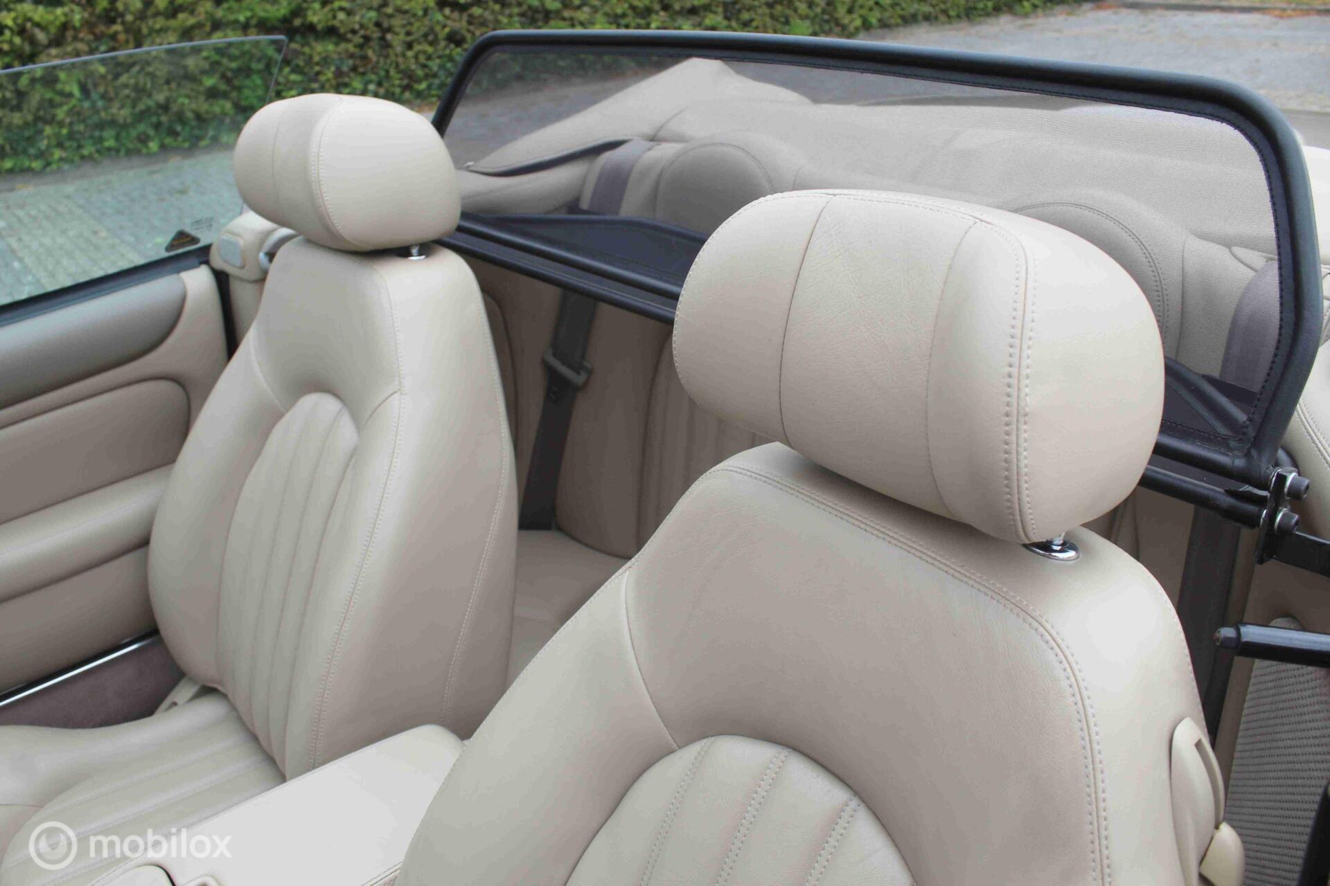 Foto van Jaguar Xk8