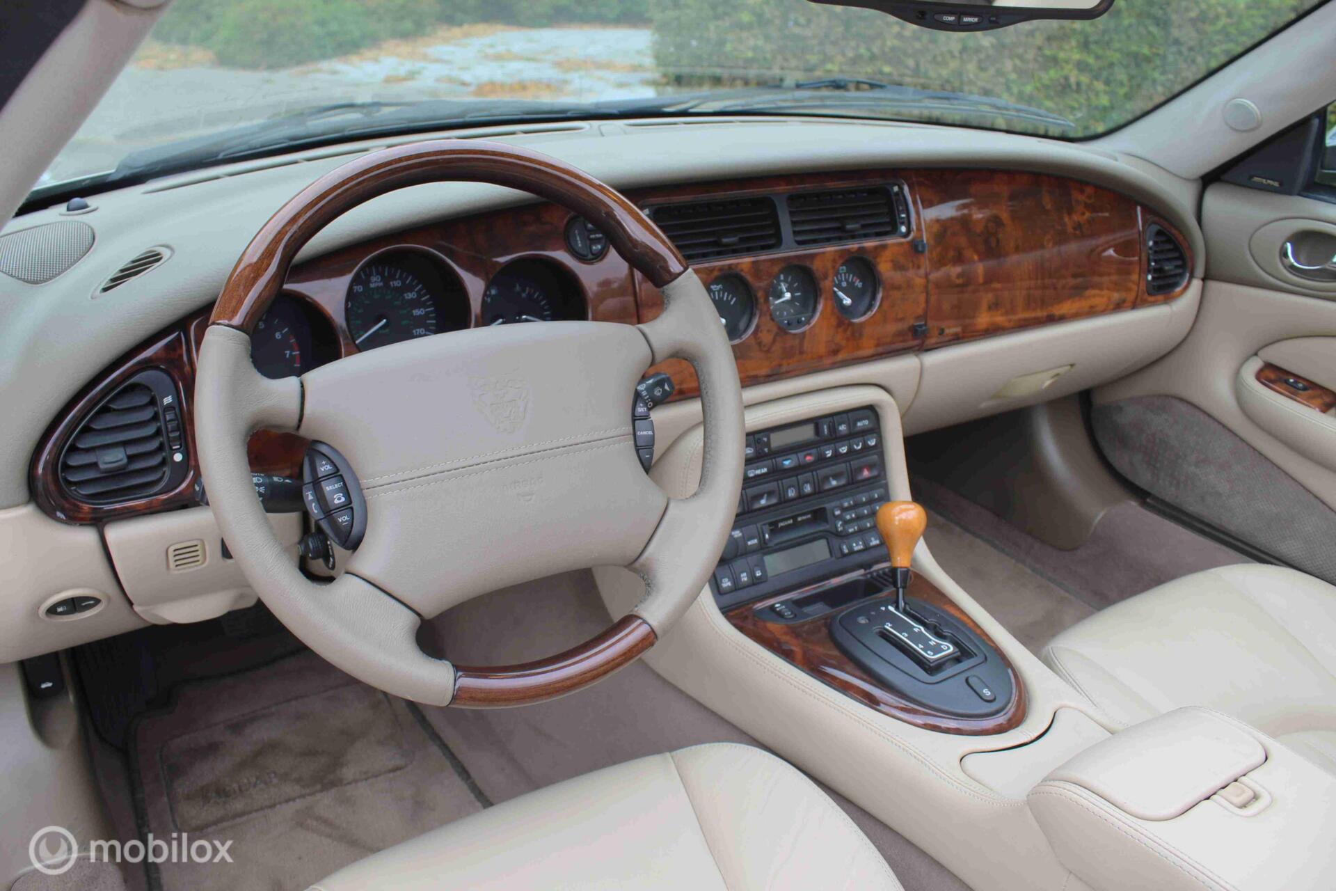 Foto van Jaguar Xk8