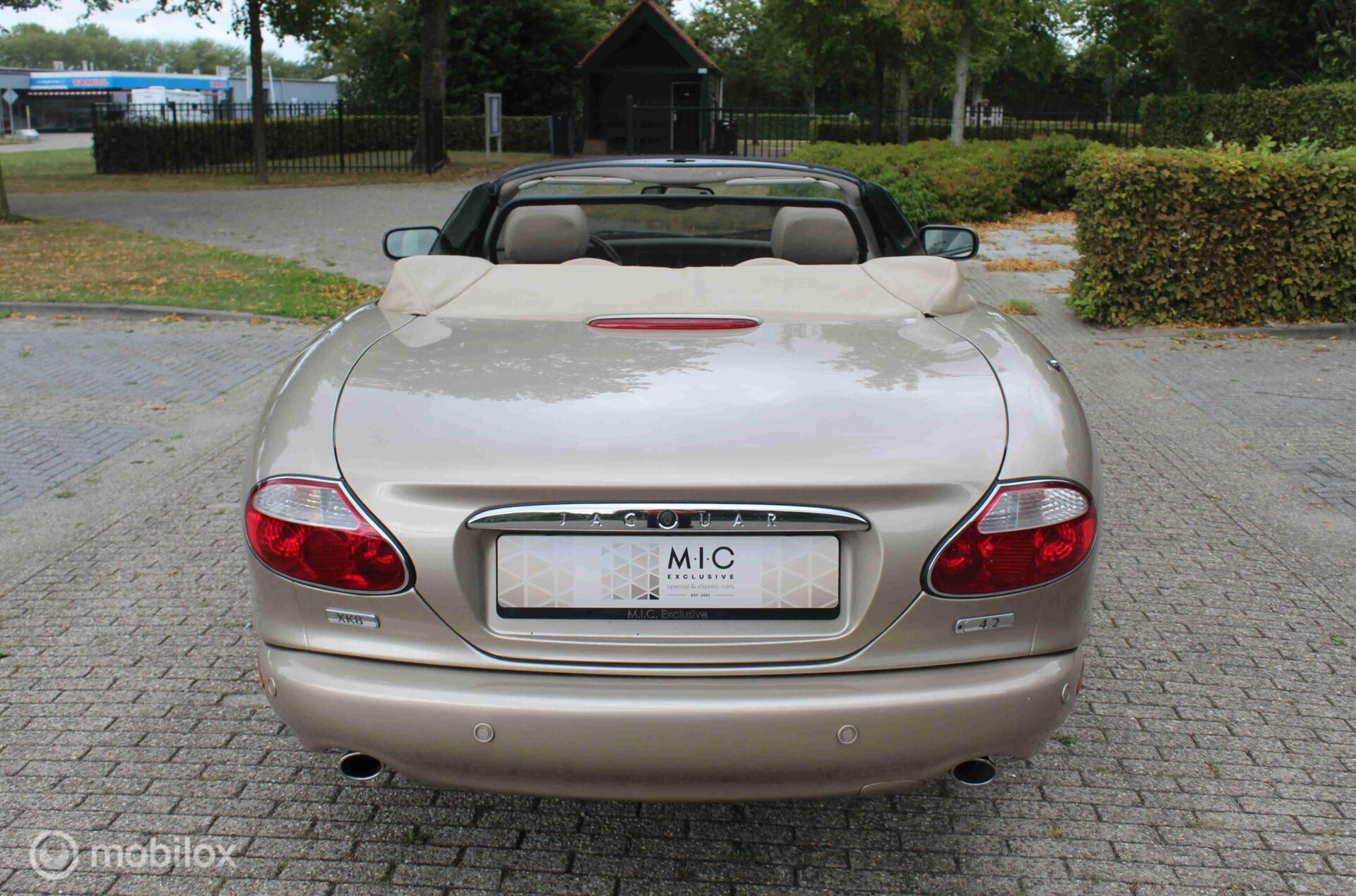 Foto van Jaguar Xk8