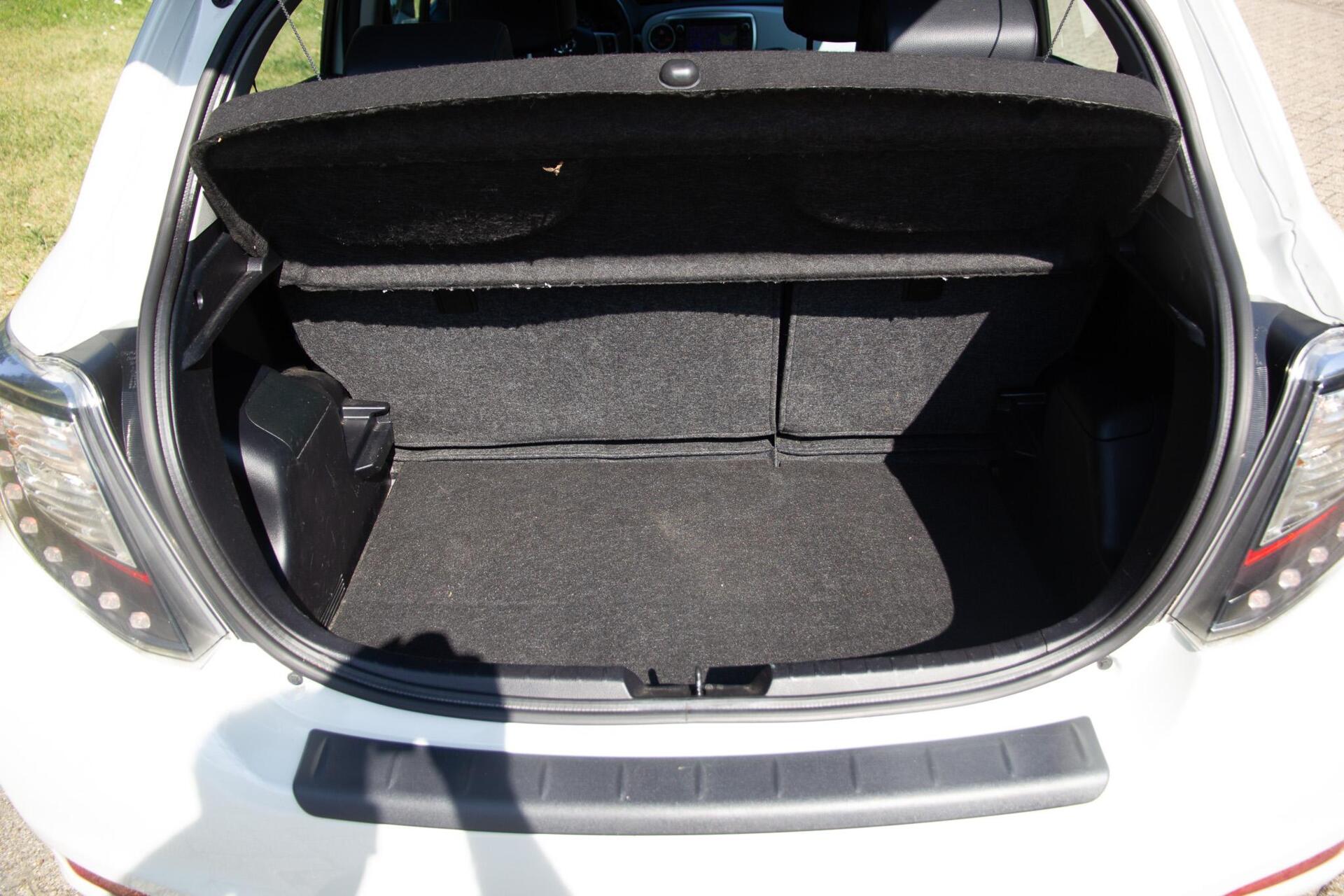 Foto van Toyota Toyota Yaris Hybrid