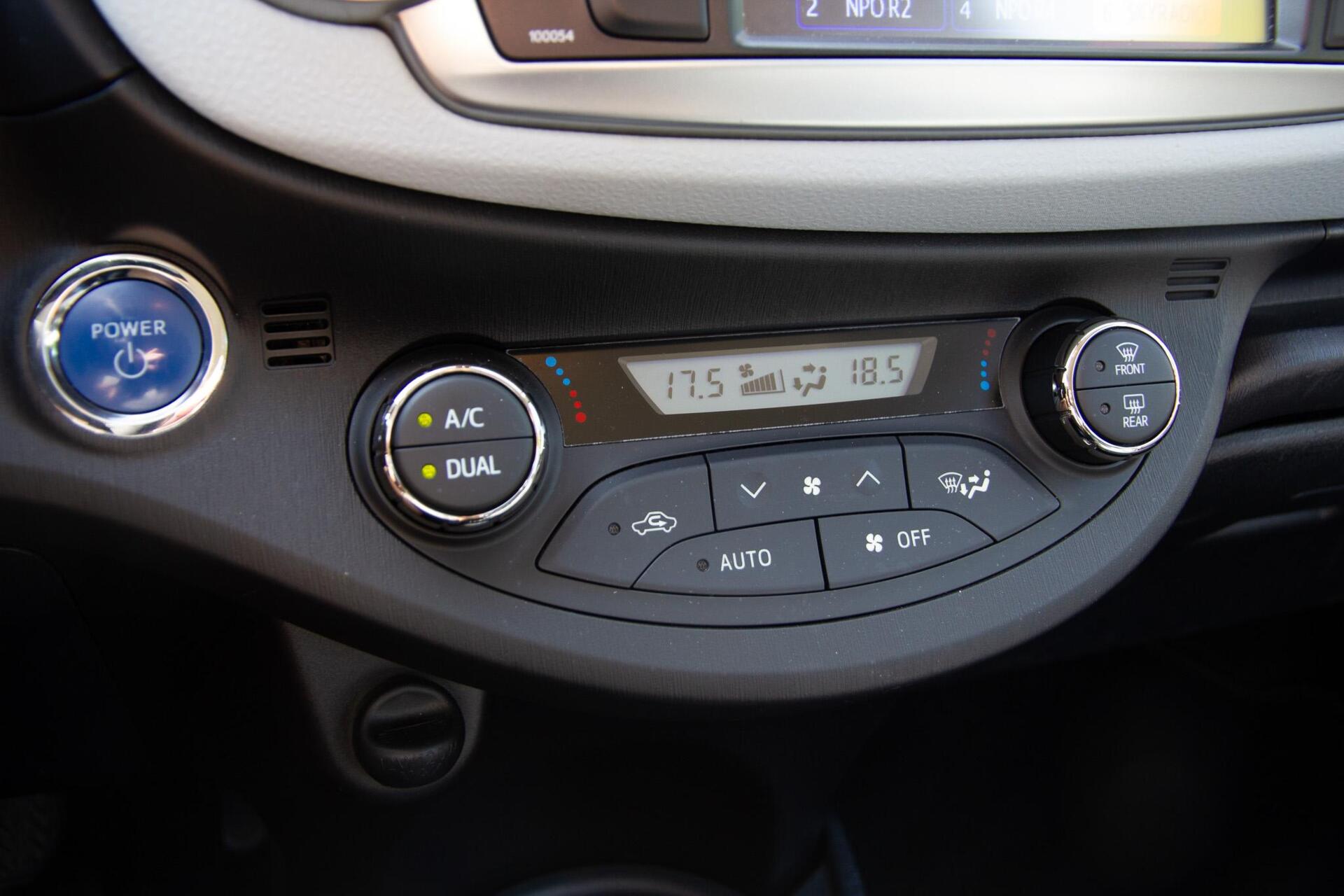 Foto van Toyota Toyota Yaris Hybrid