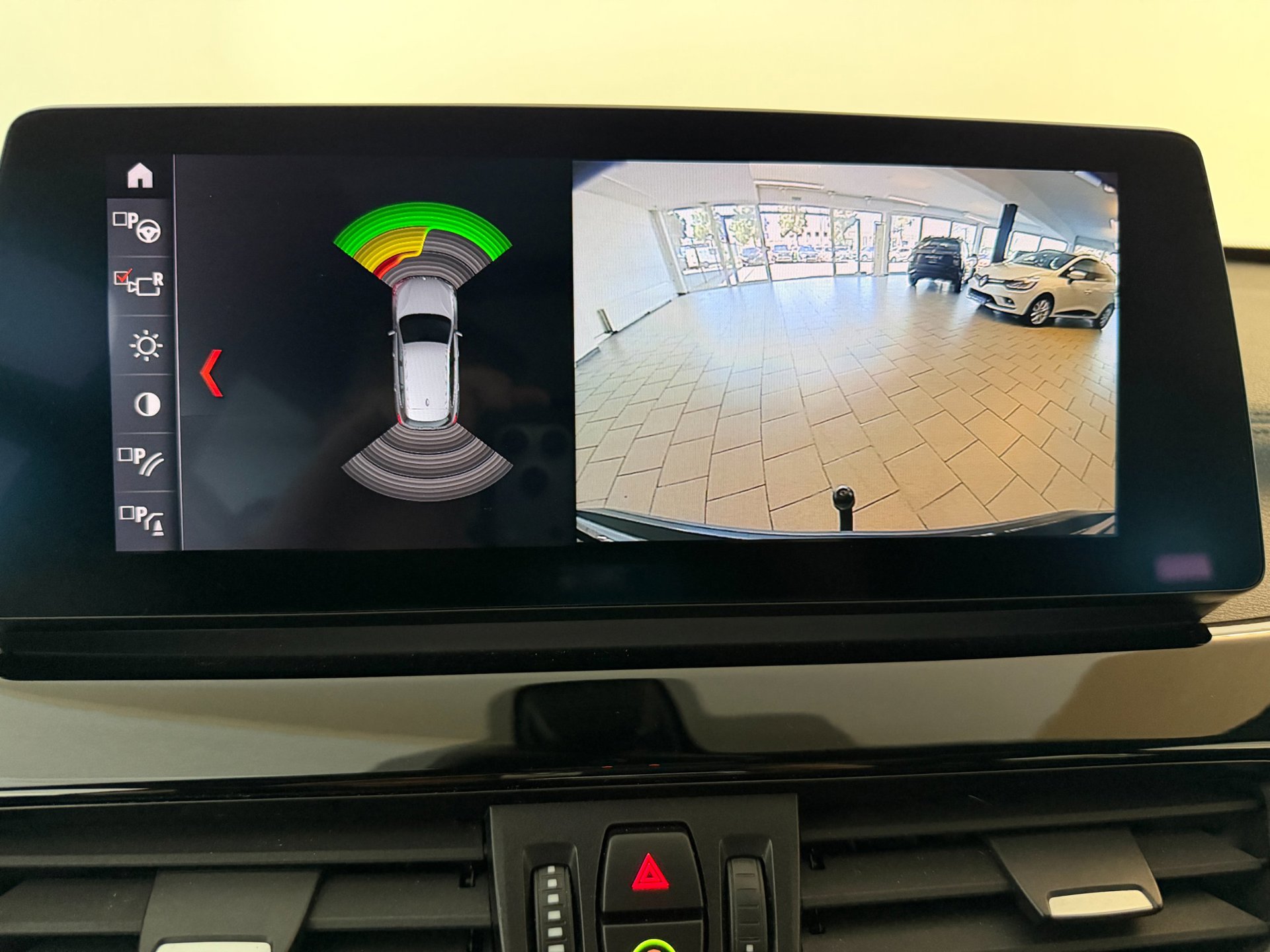 Foto van BMW X1 Sdrive20i
