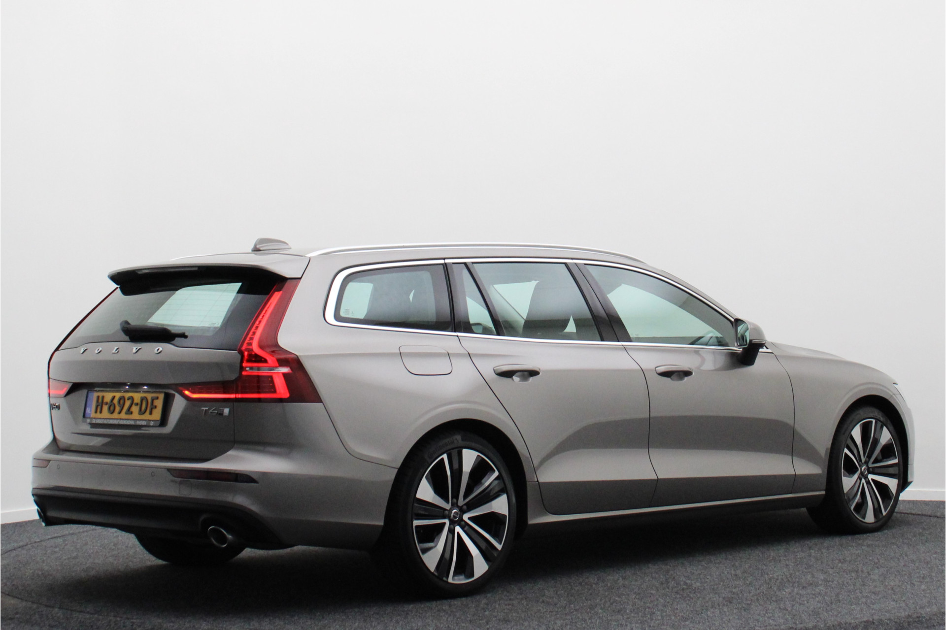 Foto van Volvo V60 T6 Twin Engine