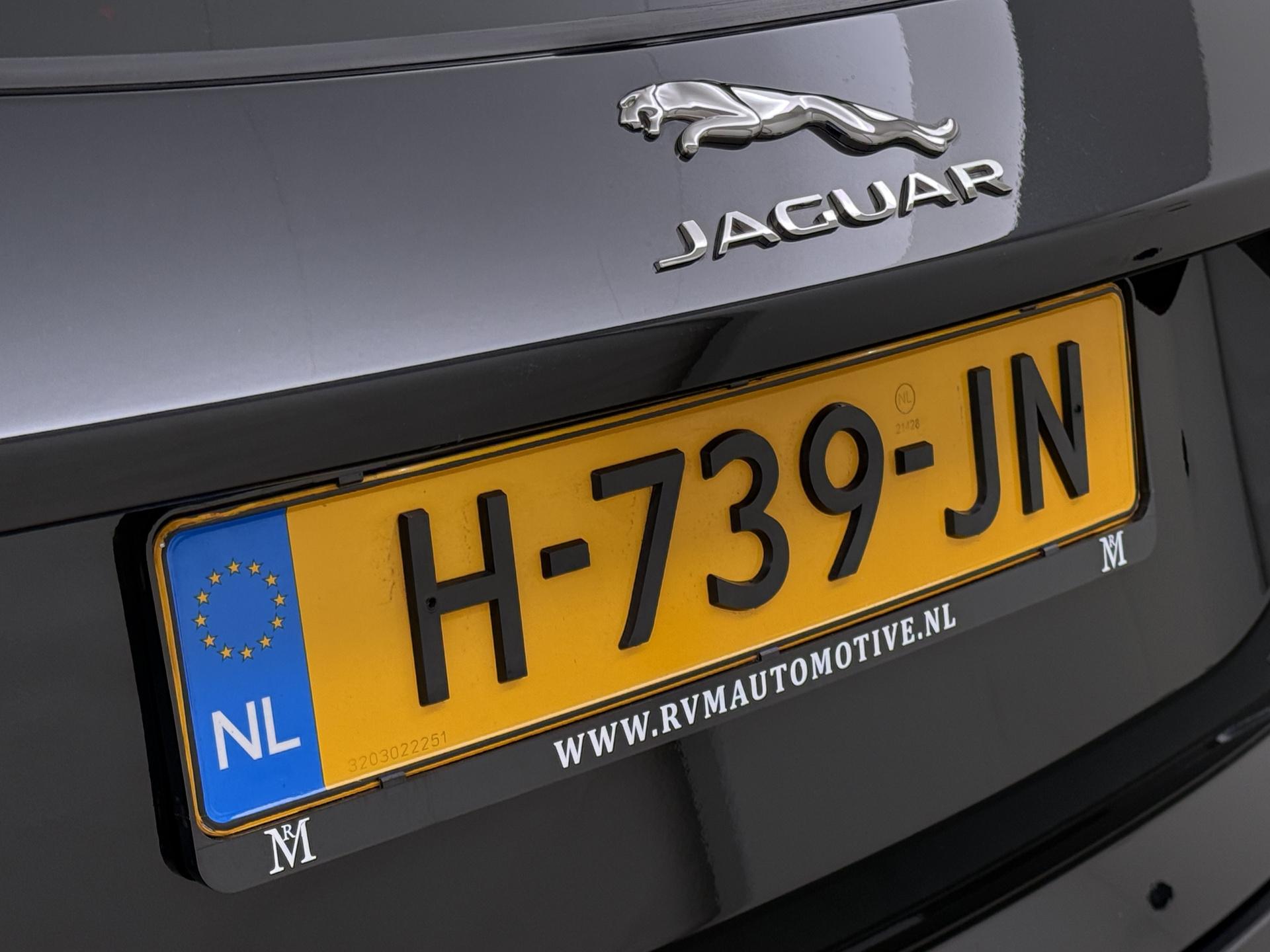 Foto van Jaguar Jaguar E-pace