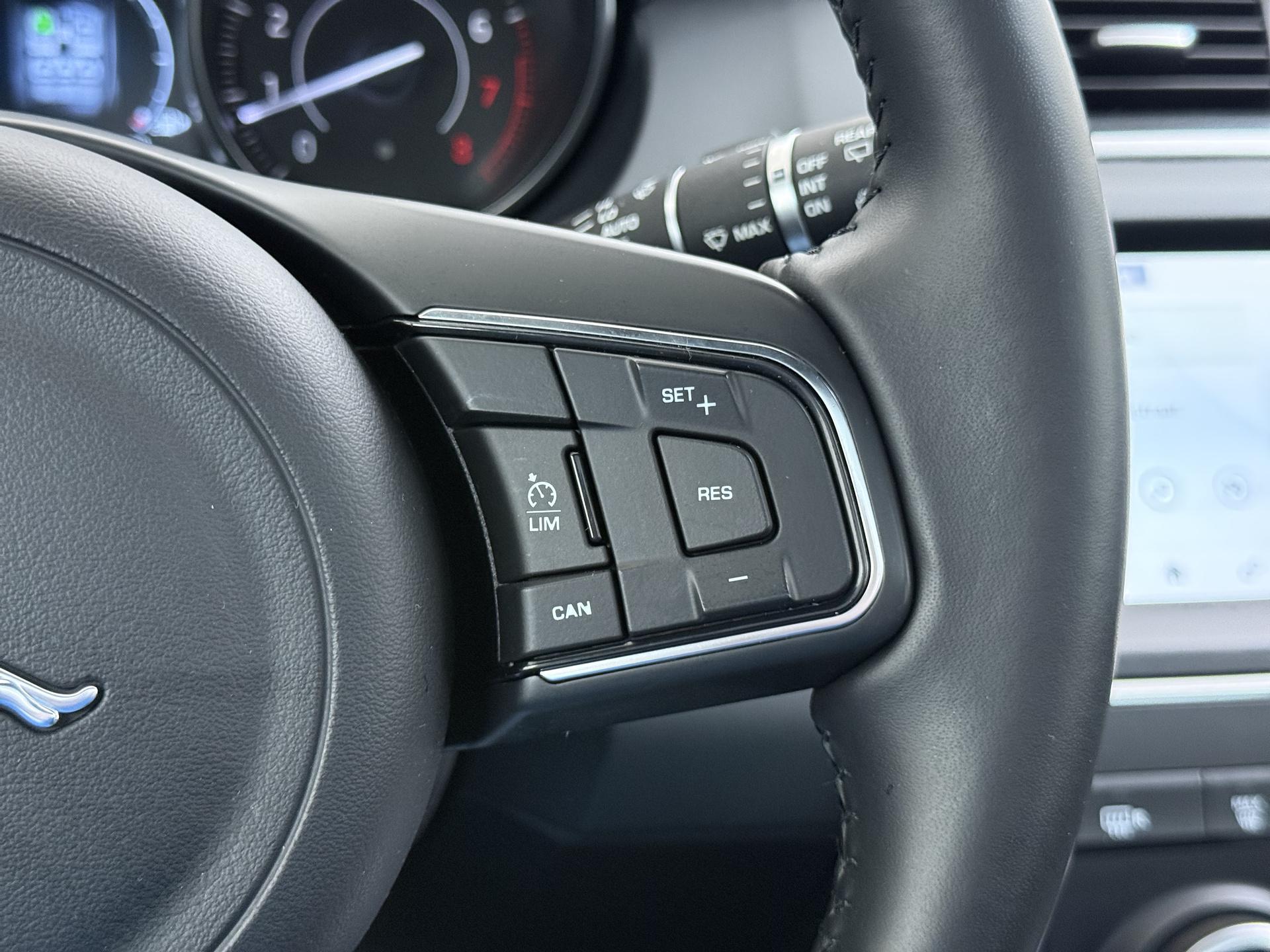 Foto van Jaguar Jaguar E-pace