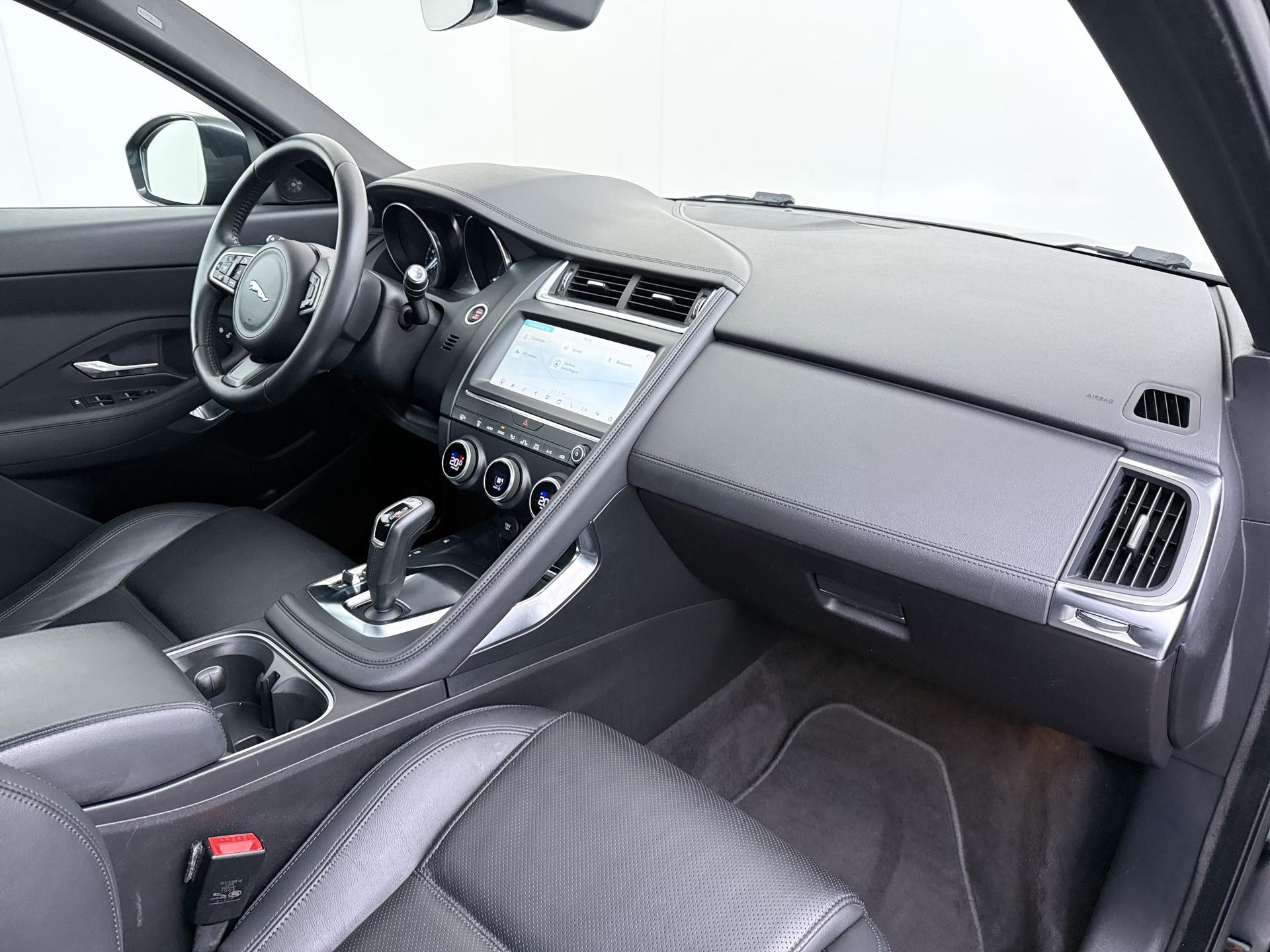 Foto van Jaguar Jaguar E-pace