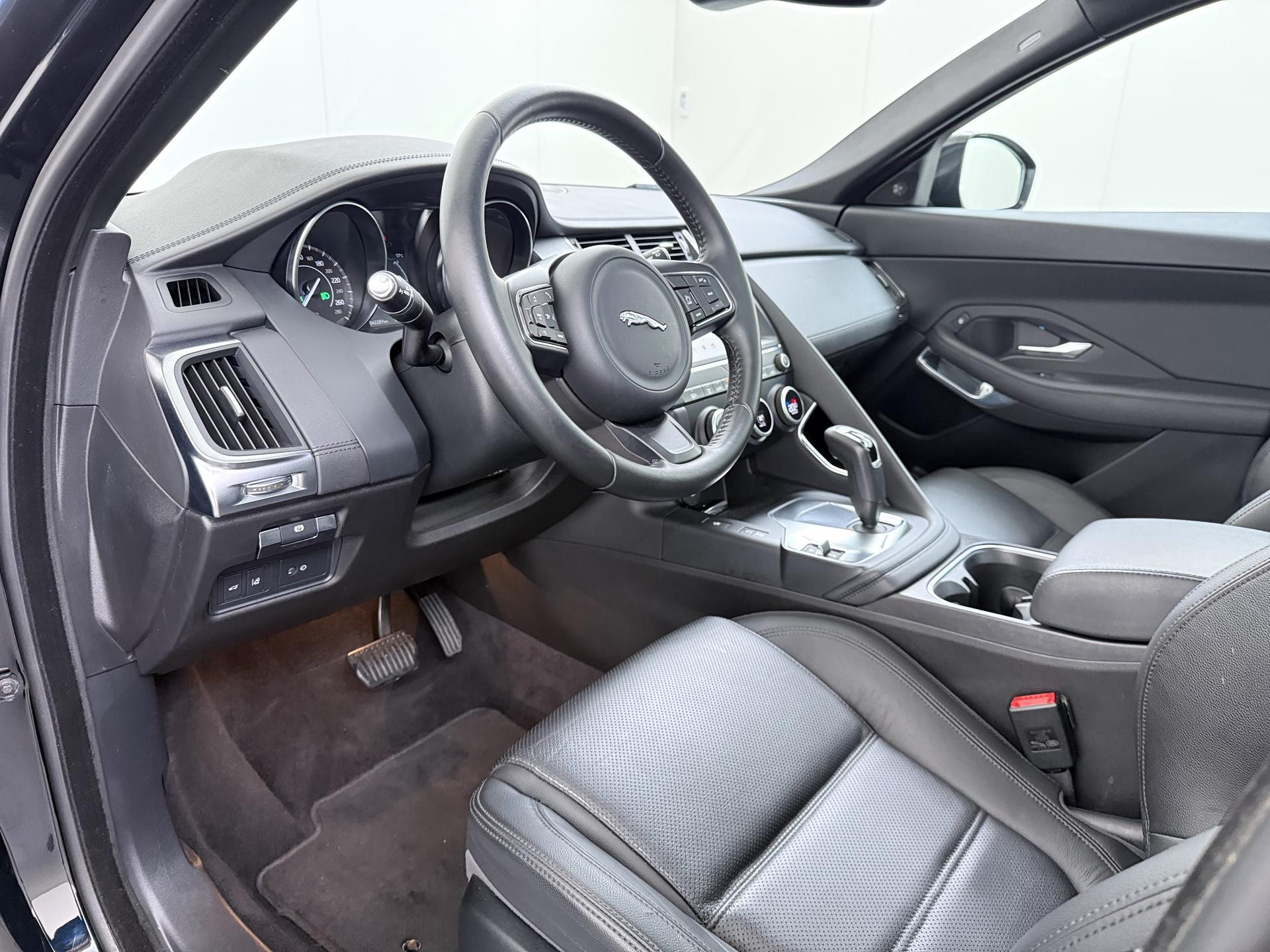 Foto van Jaguar Jaguar E-pace