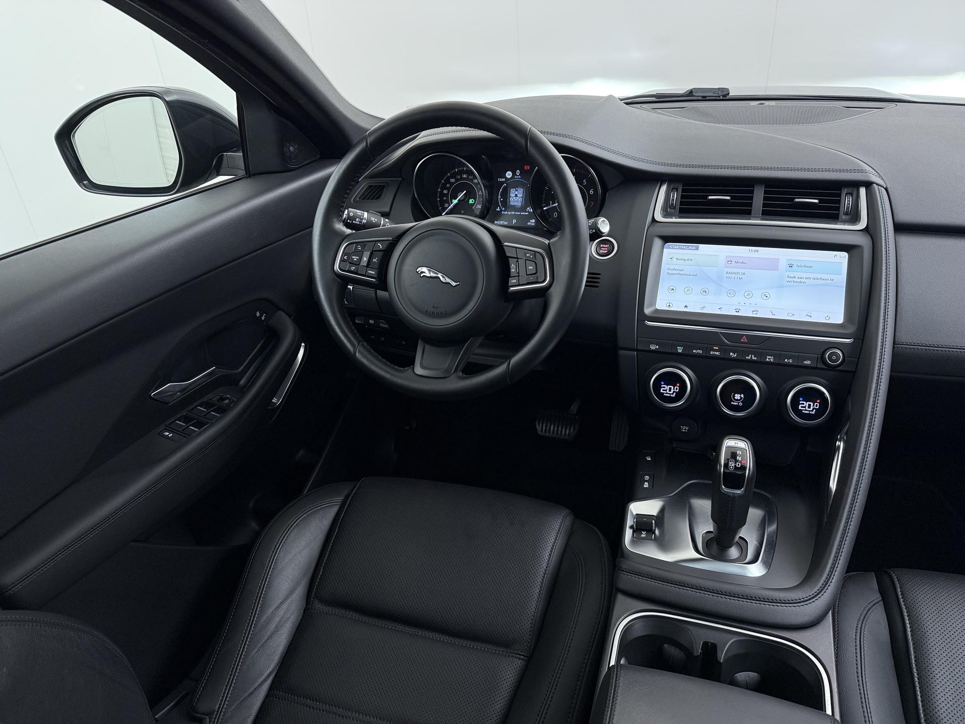 Foto van Jaguar Jaguar E-pace