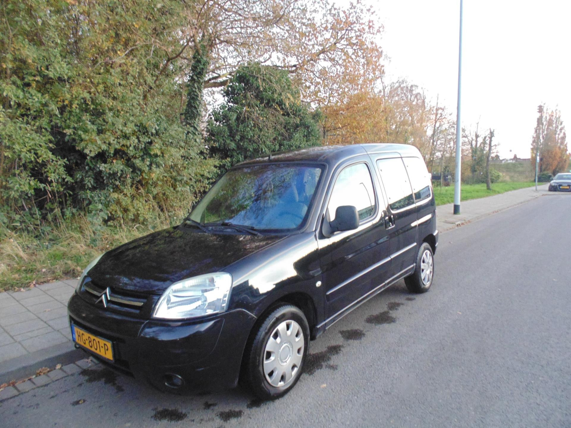 Citroen Berlingo 1.6i Multispace Petit Paradis 5 PERSOONS METAIRCO  TREKHAAK 2006 - voorkant
