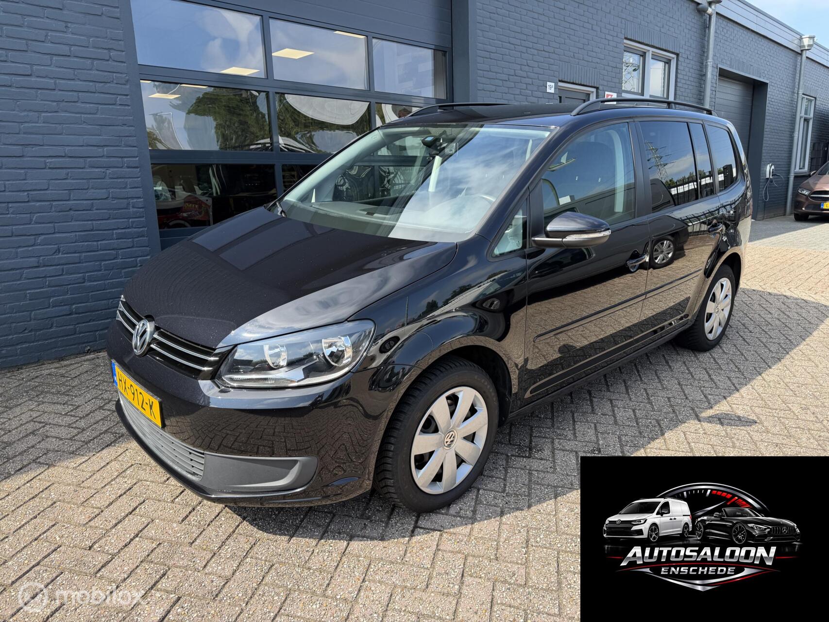 Volkswagen Touran 1.6 TDI DSG Comfortline 2016 Airco 2016 - voorkant