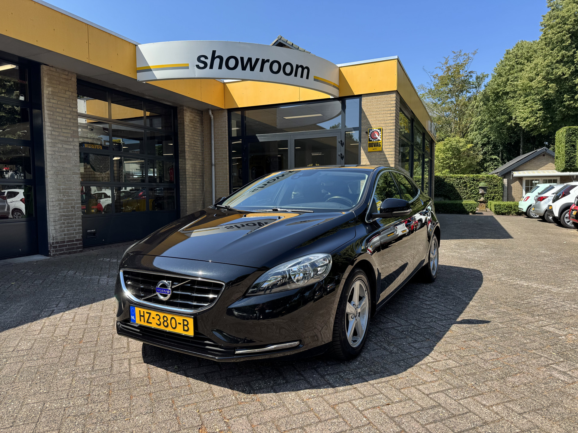 Volvo V40 2.0 D2 Momentum Automaat Climate Control Navi 2016 - voorkant