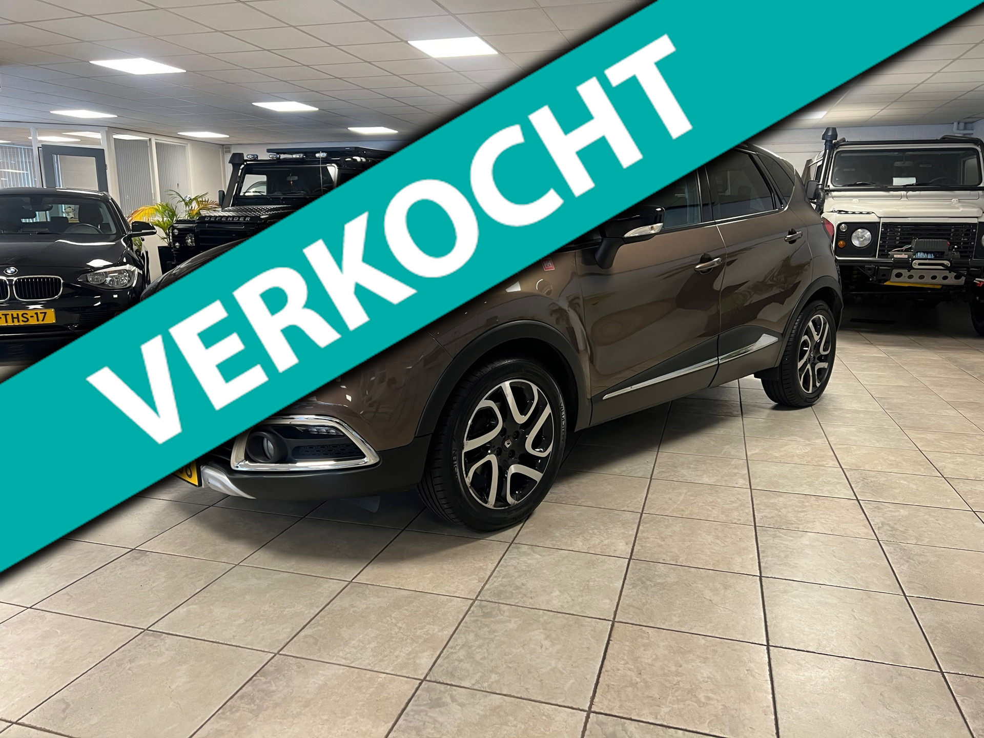 Renault Captur 1.2 TCe Helly Hansen Automaat, Lederen bekleding, Achteruitrijcamera, Climate controle 2015 - voorkant