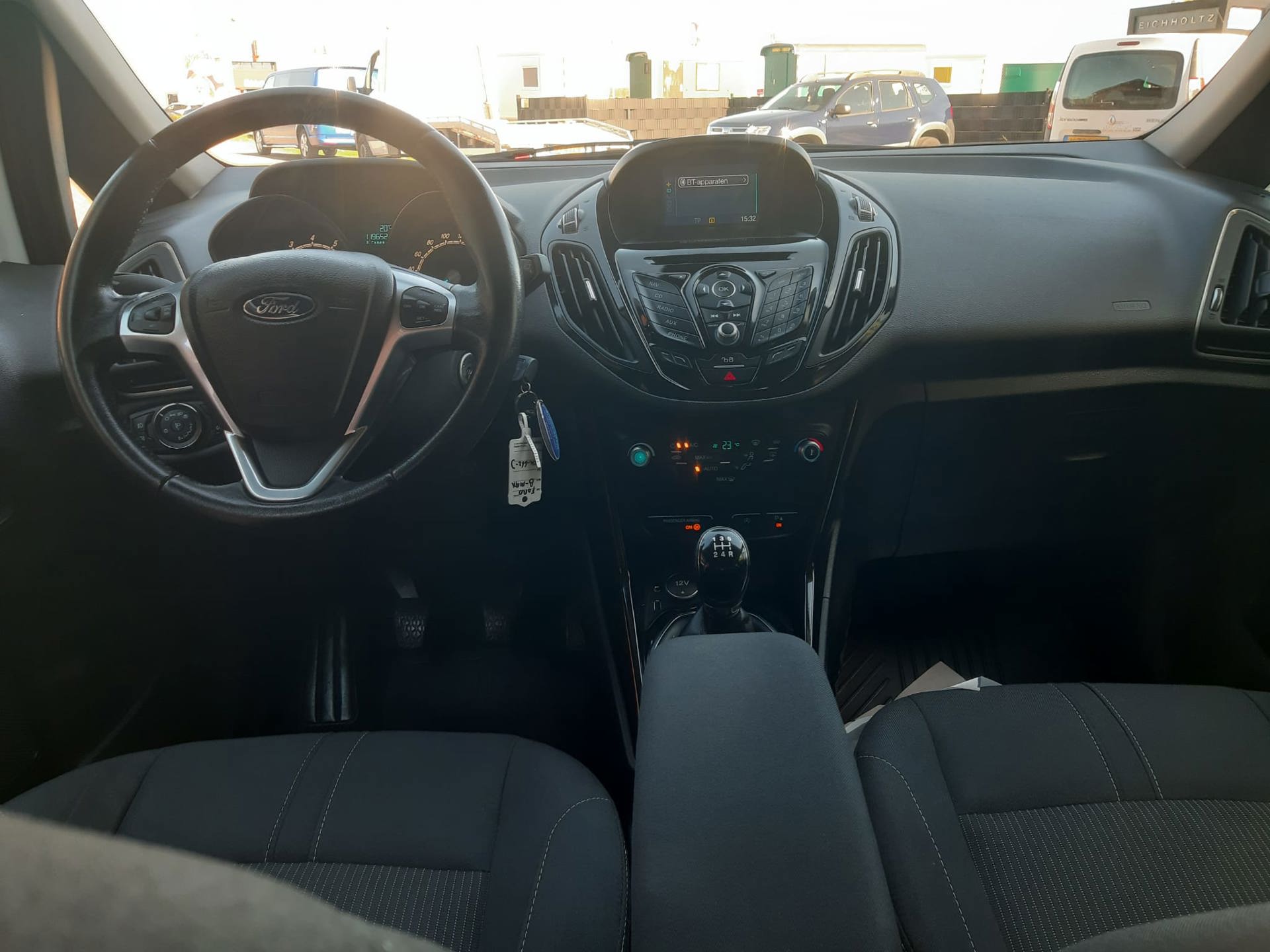 Foto van Ford B-max