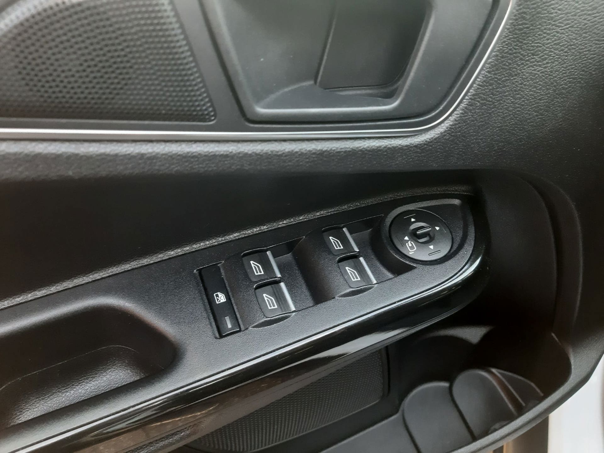 Foto van Ford B-max
