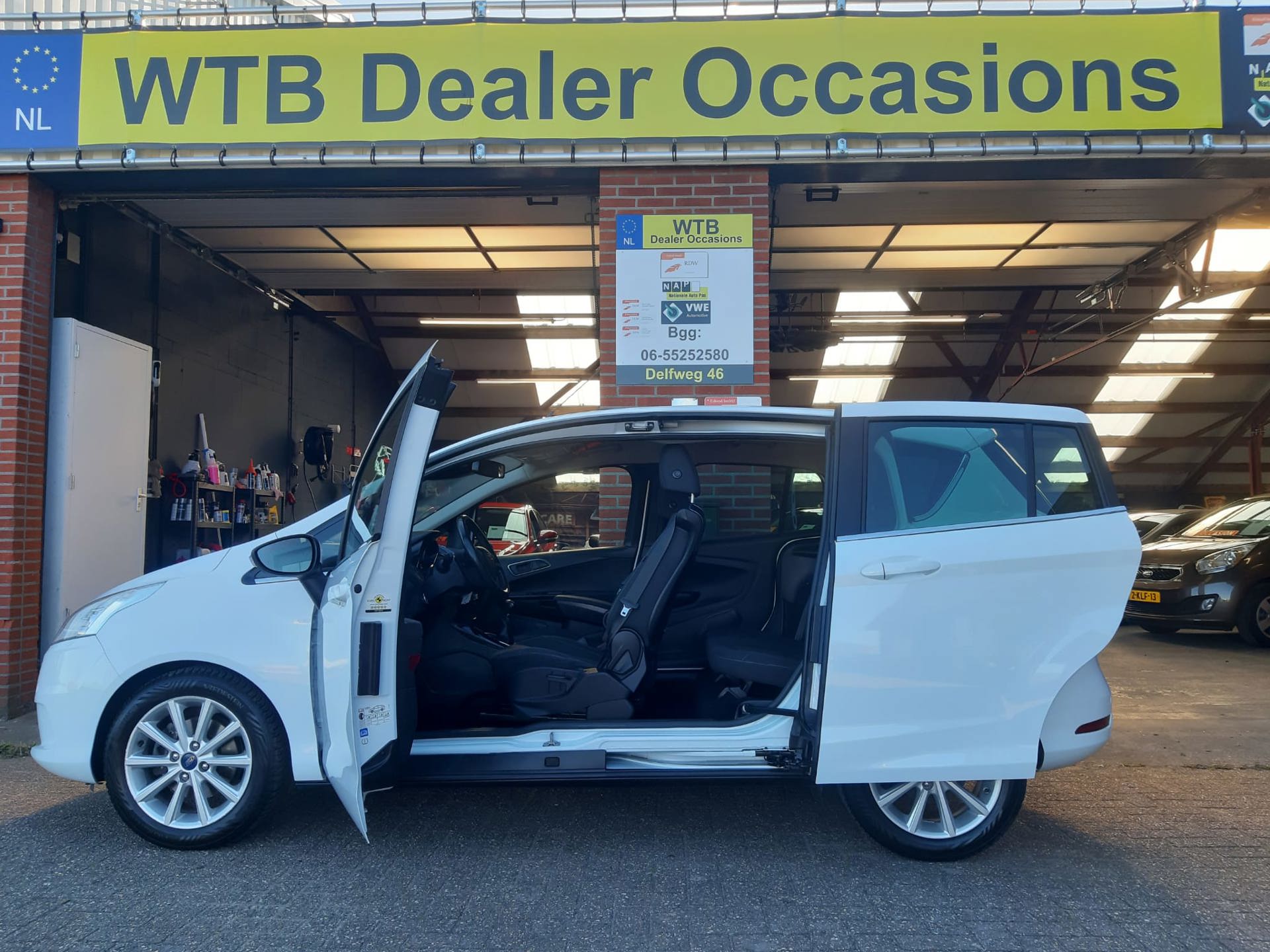 Foto van Ford B-max