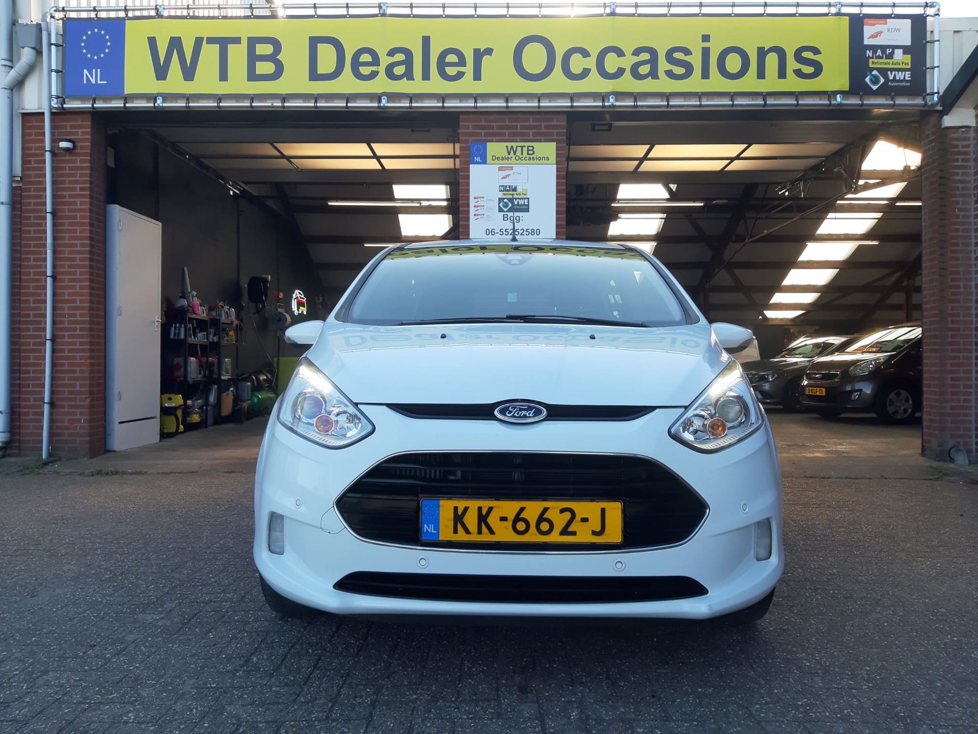Foto van Ford B-max
