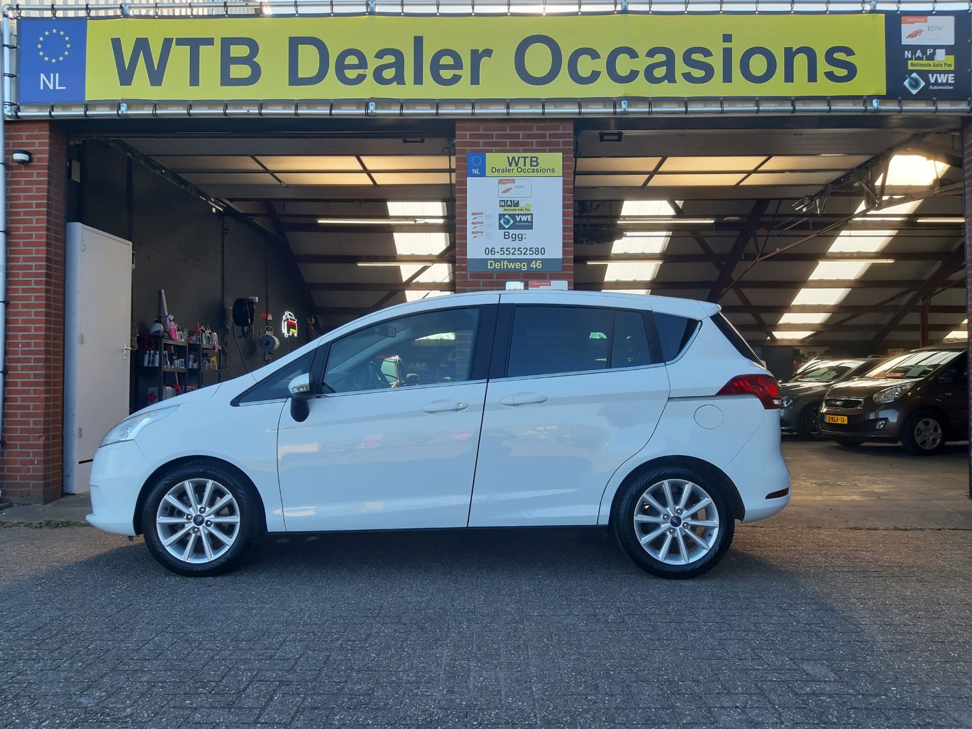 Foto van Ford B-max