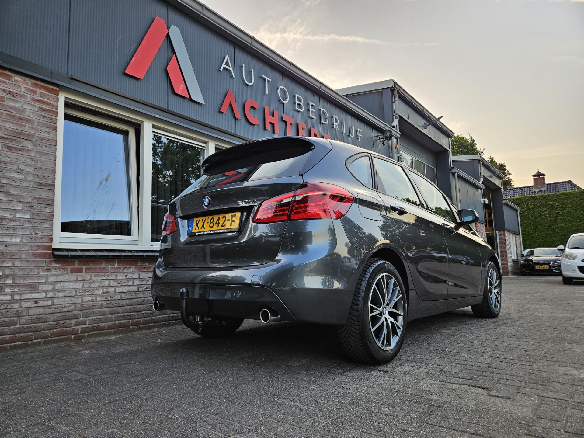 Foto van BMW 220i Active Tourer