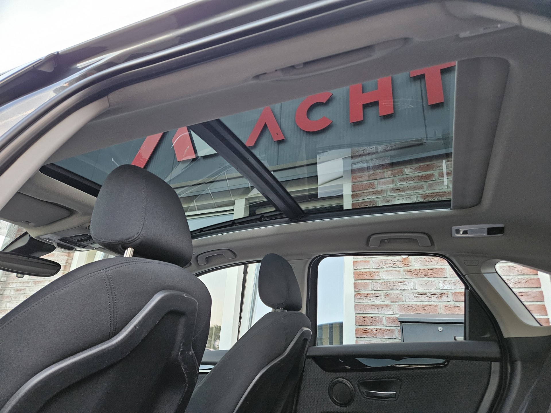 Foto van BMW 220i Active Tourer