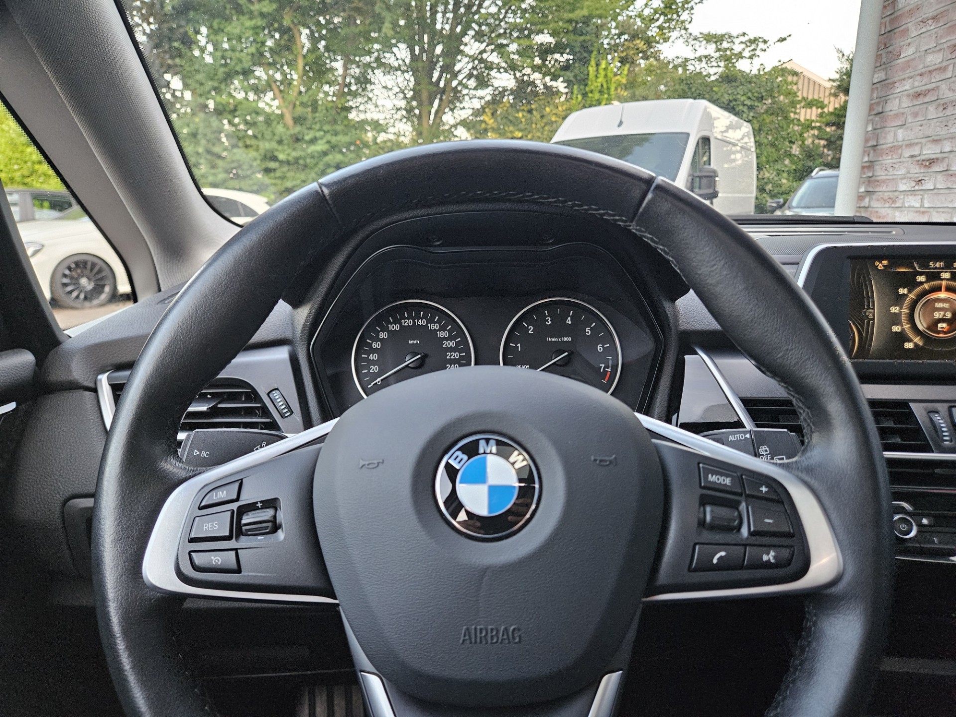 Foto van BMW 220i Active Tourer