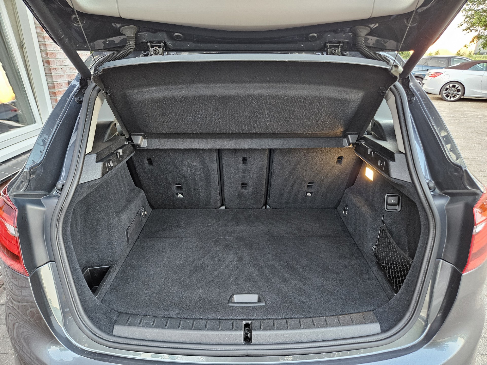 Foto van BMW 220i Active Tourer