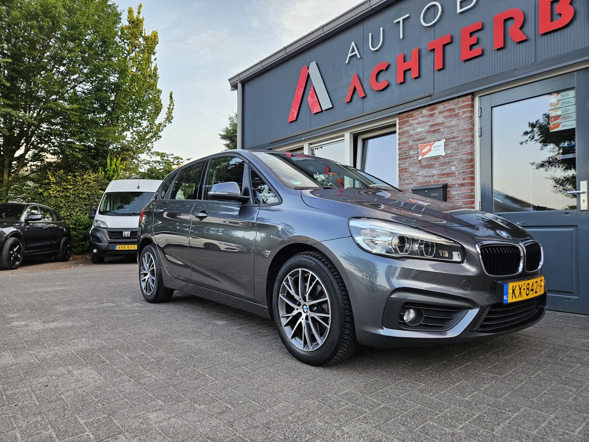 Foto van BMW 220i Active Tourer