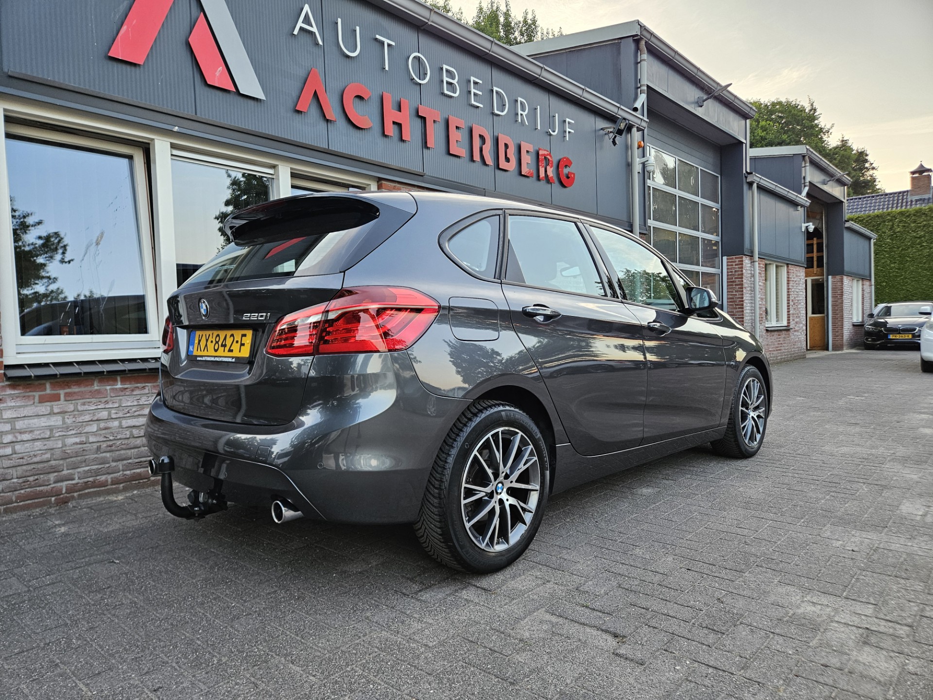 Foto van BMW 220i Active Tourer