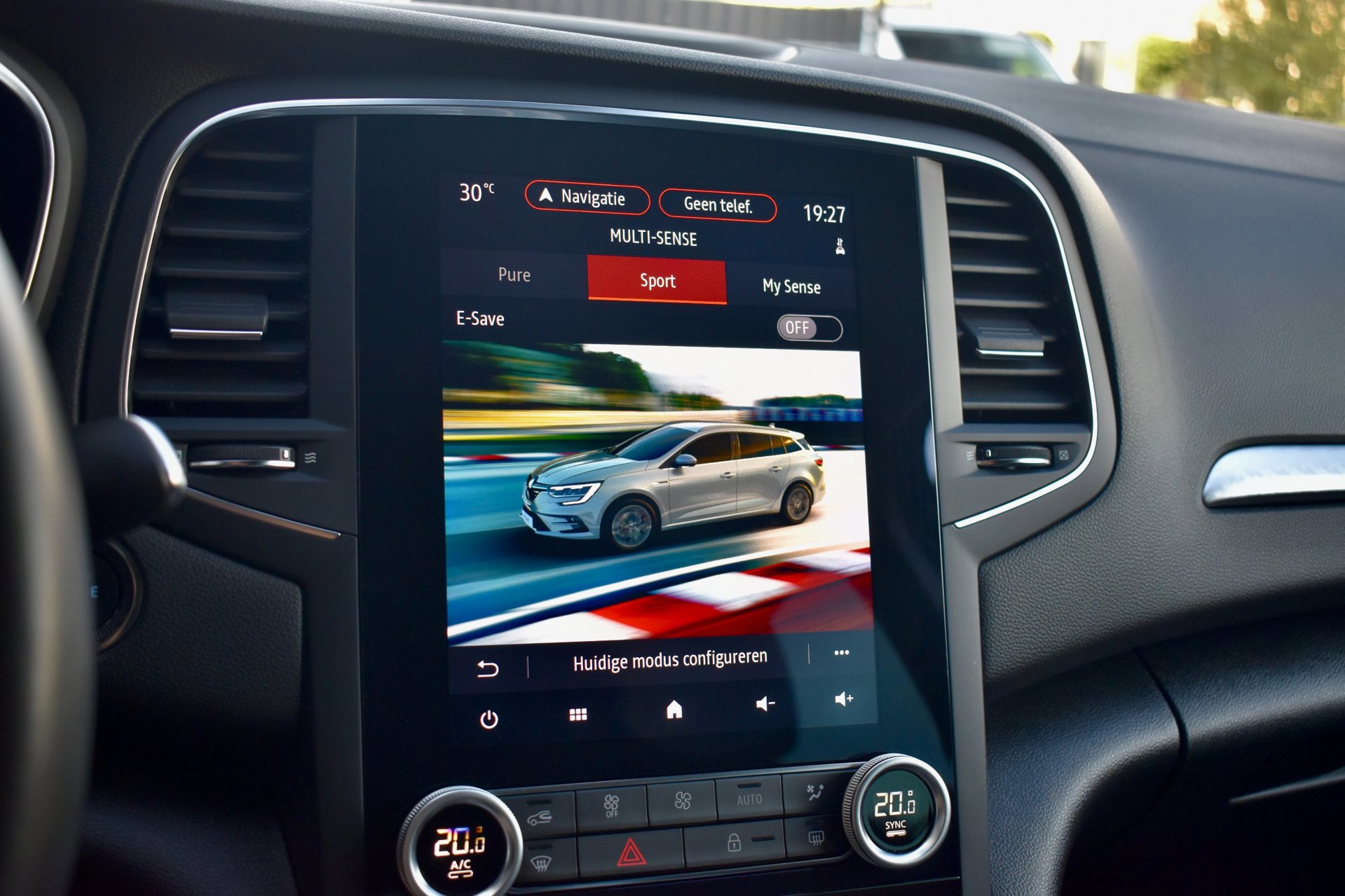 Foto van Renault Megane E-tech Plug-in Hybrid