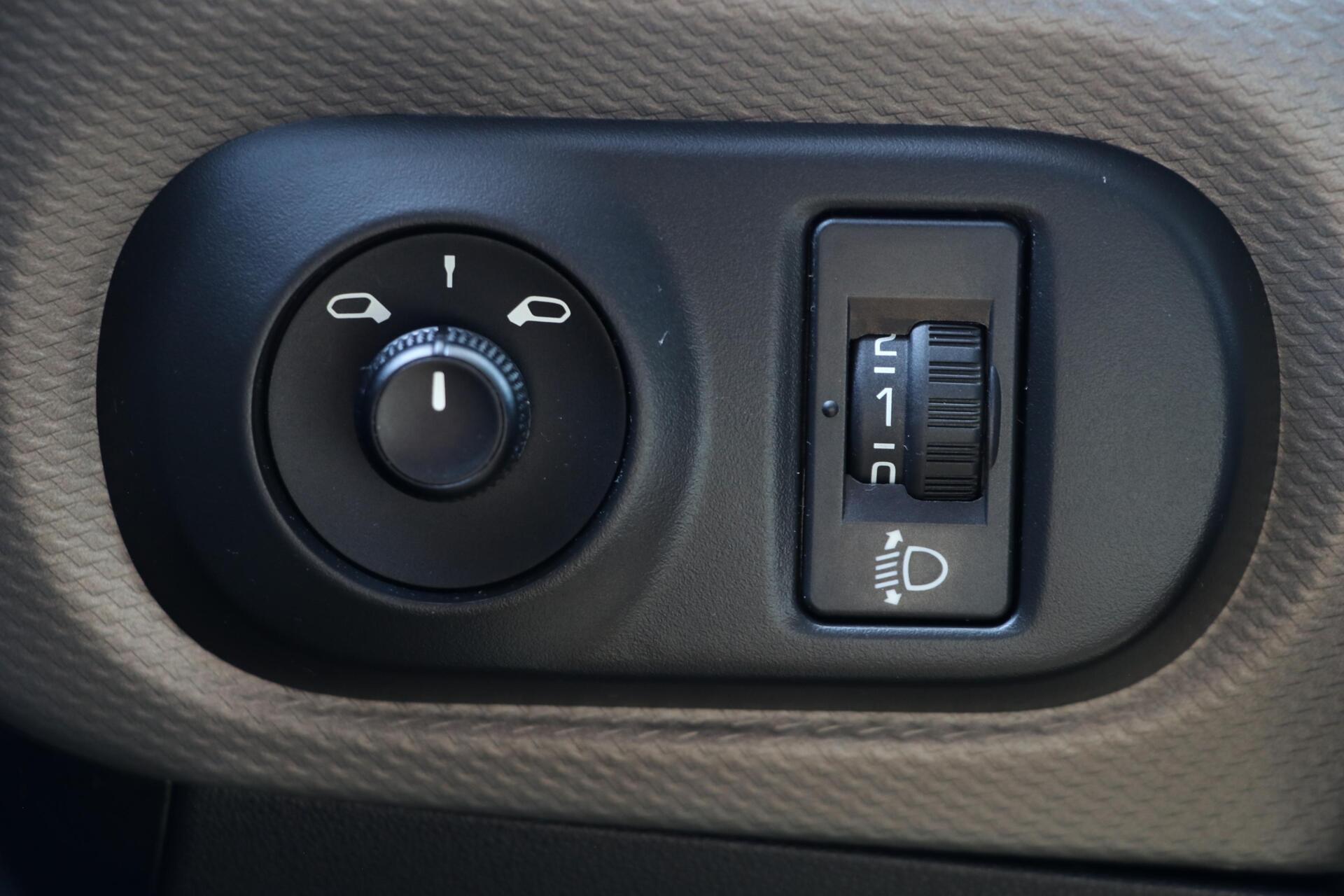 Foto van Citroen C4 Cactus