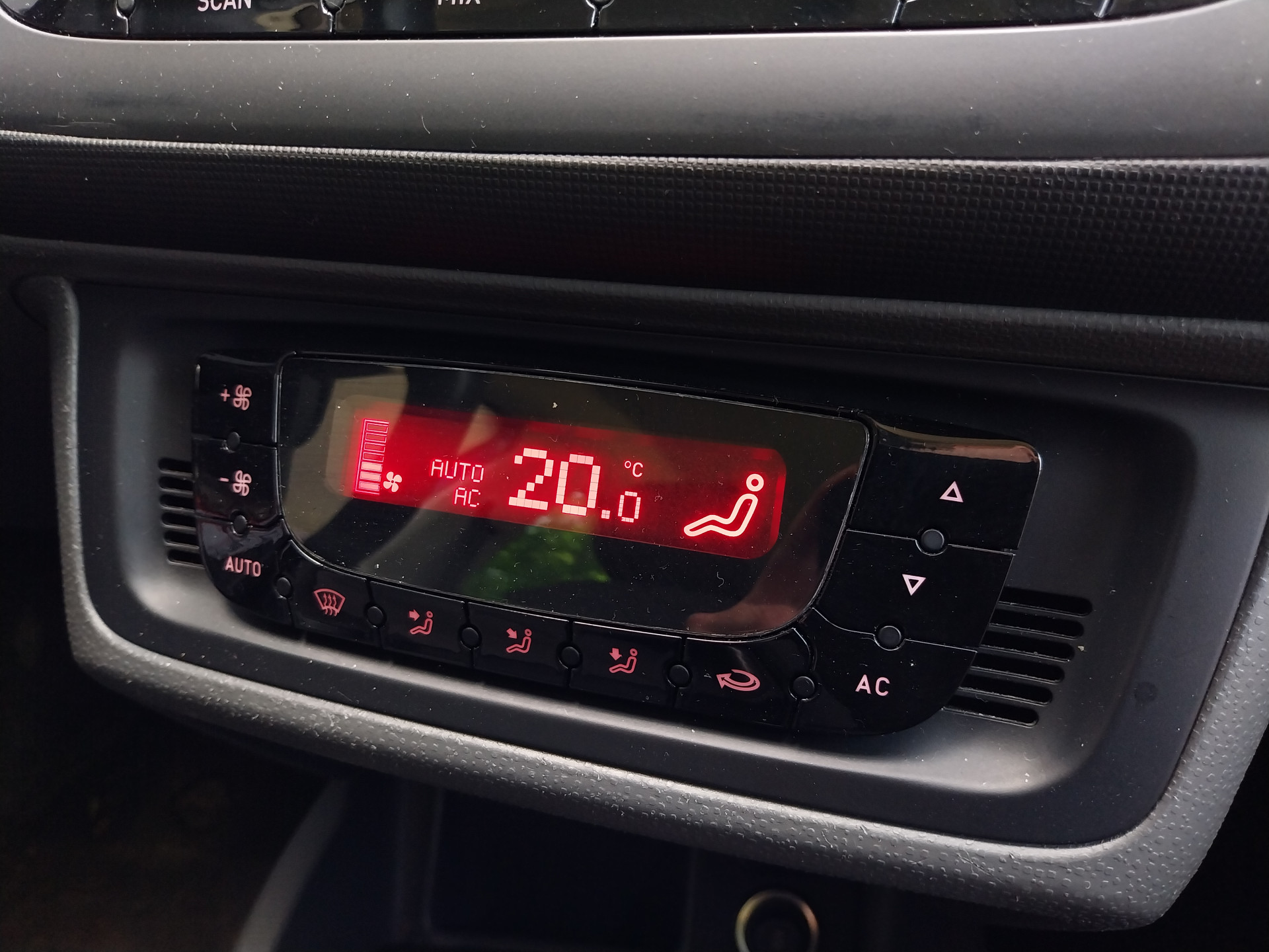 Foto van Seat Ibiza ST