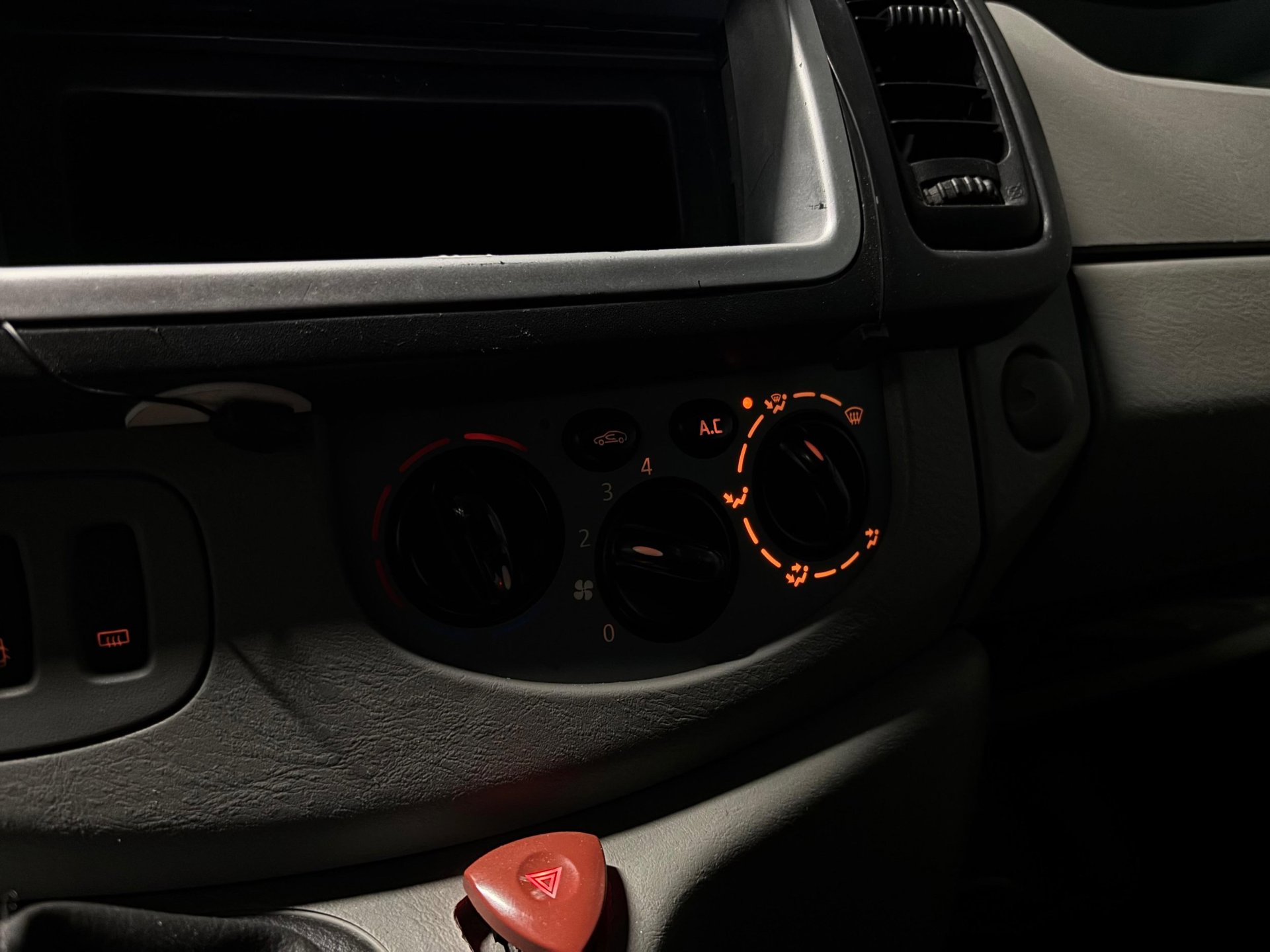 Foto van Opel Vivaro