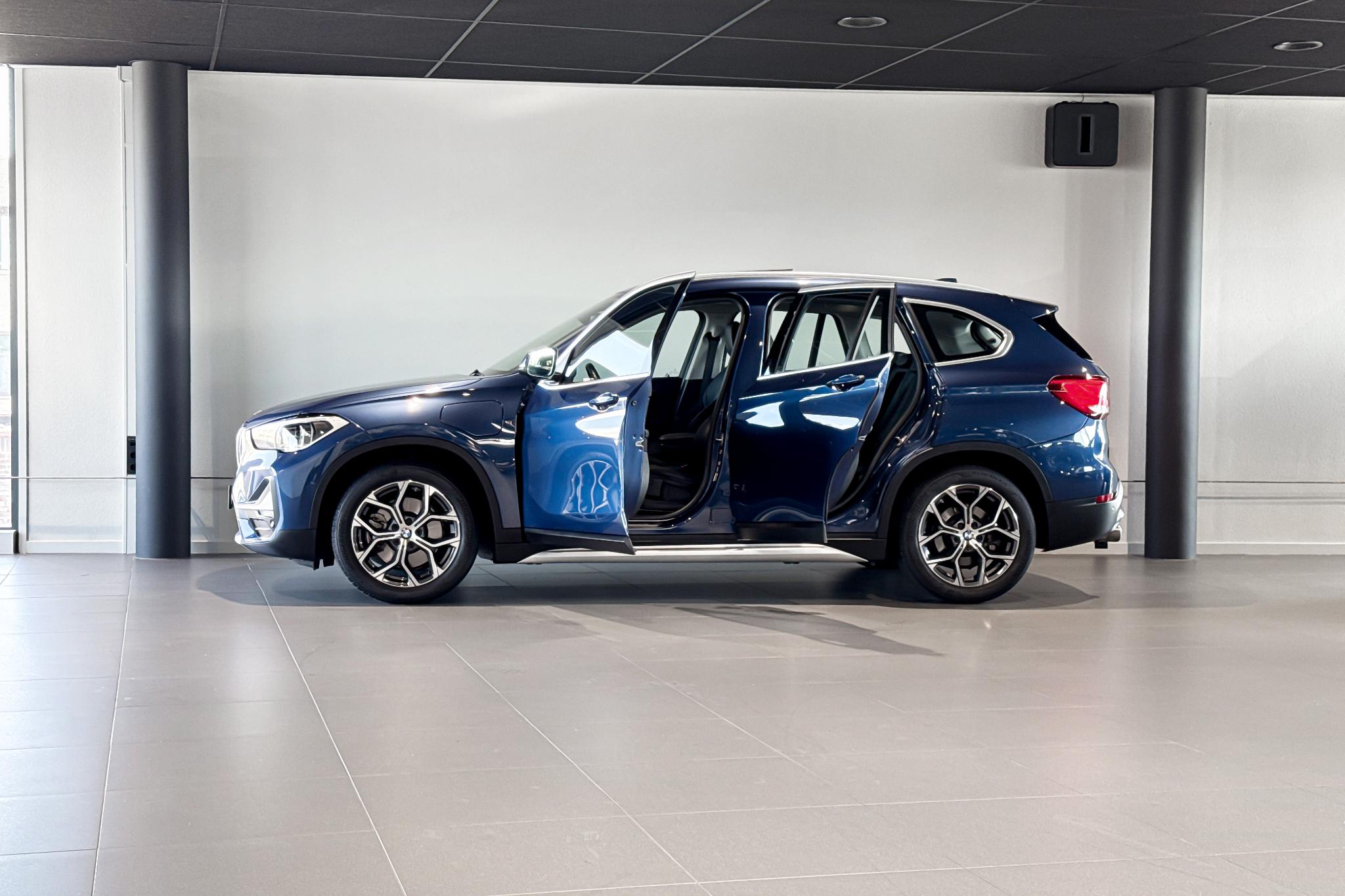Foto van BMW X1 Xdrive25e