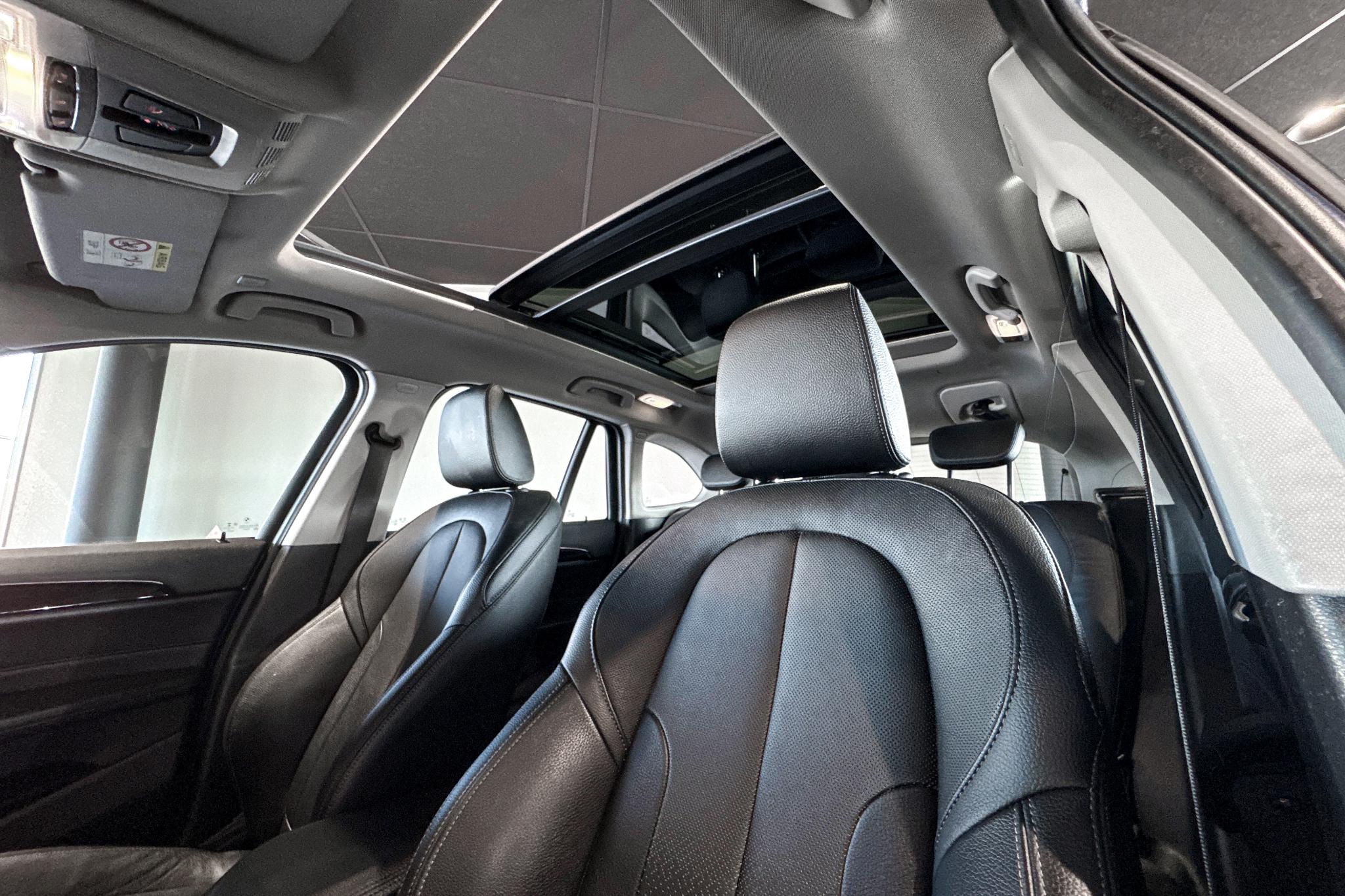 Foto van BMW X1 Xdrive25e