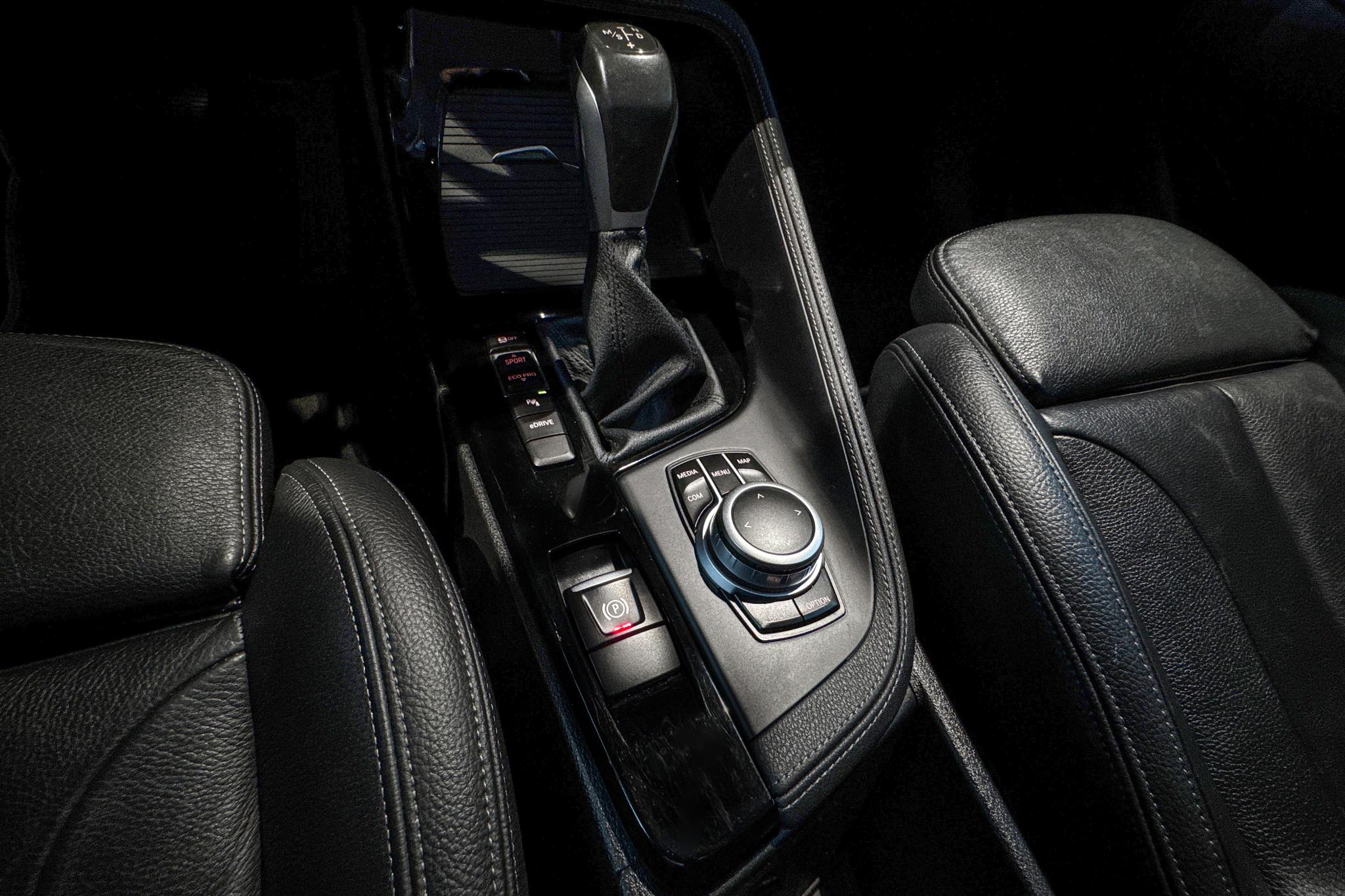 Foto van BMW X1 Xdrive25e