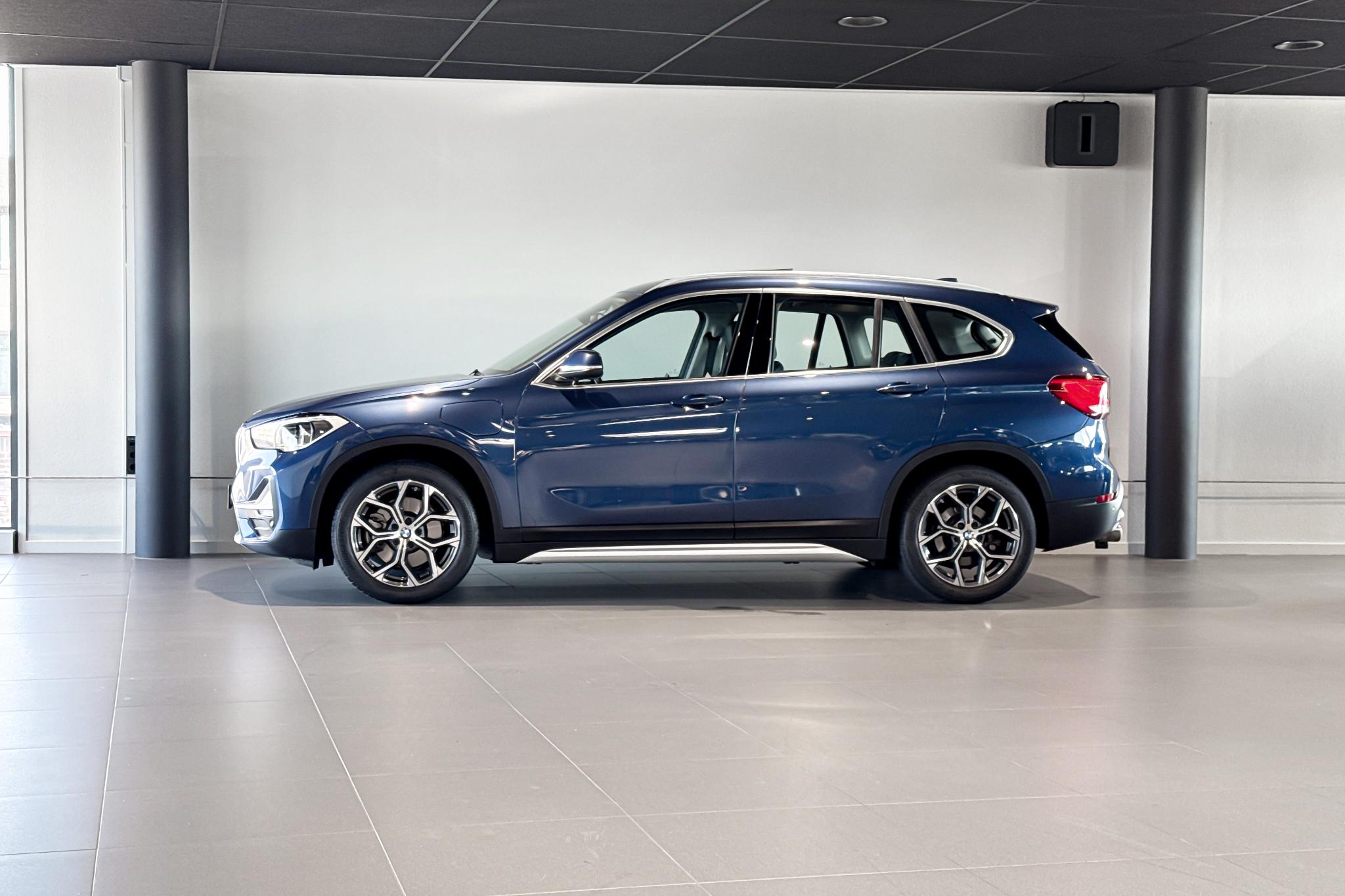 Foto van BMW X1 Xdrive25e