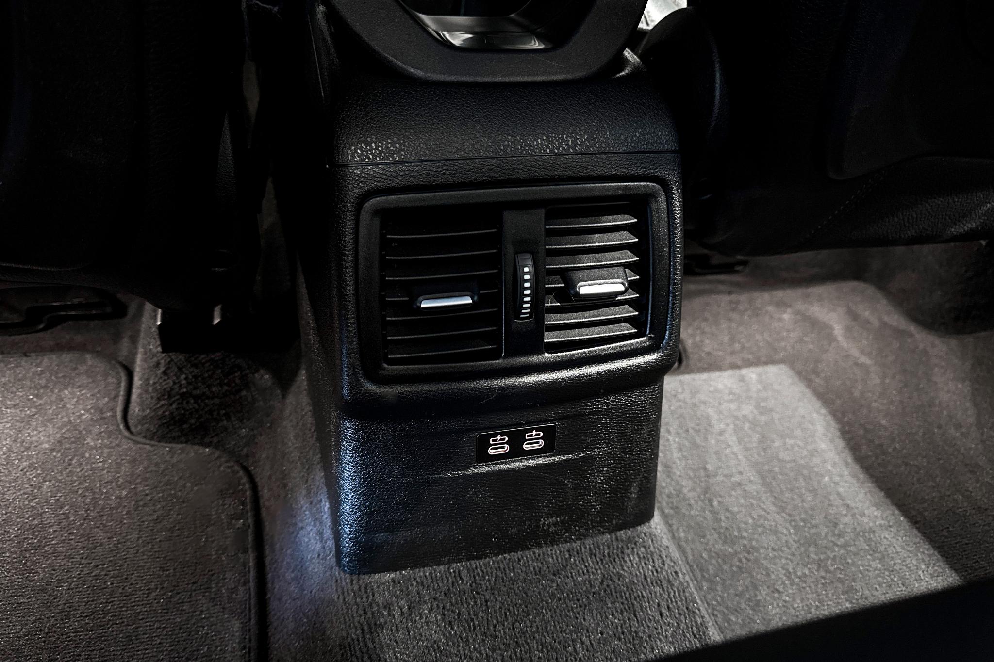 Foto van BMW X1 Xdrive25e