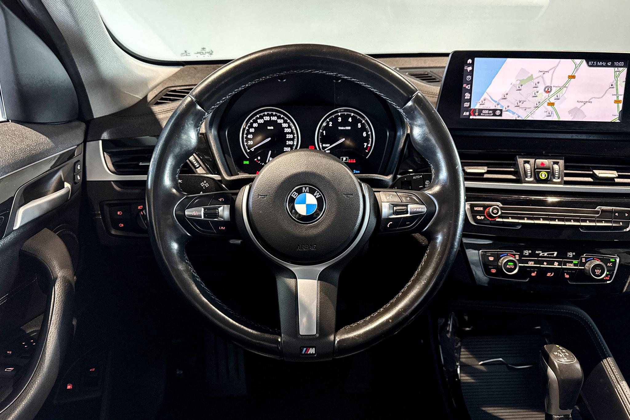 Foto van BMW X1 Xdrive25e
