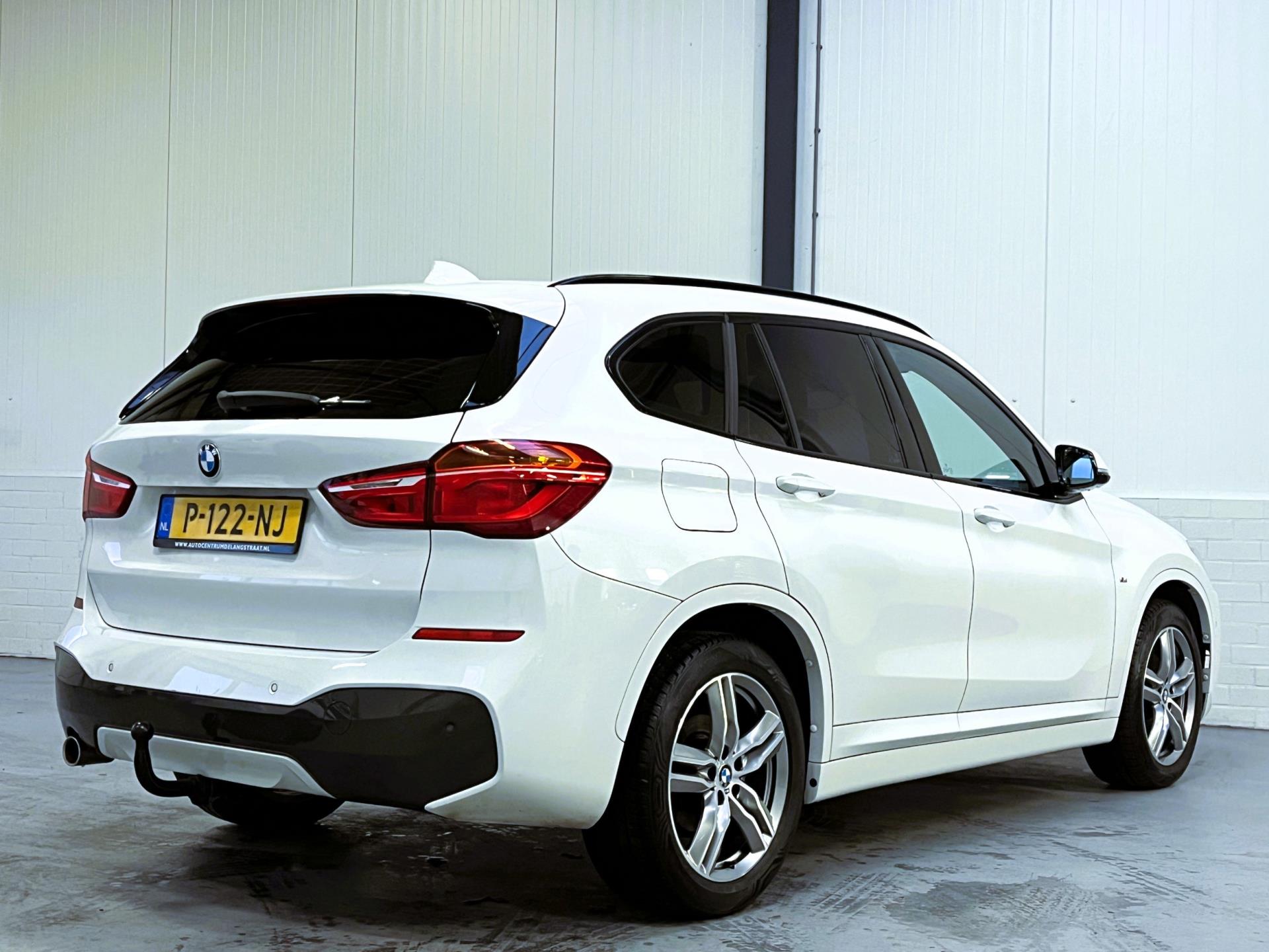 Foto van BMW X1 Sdrive18i