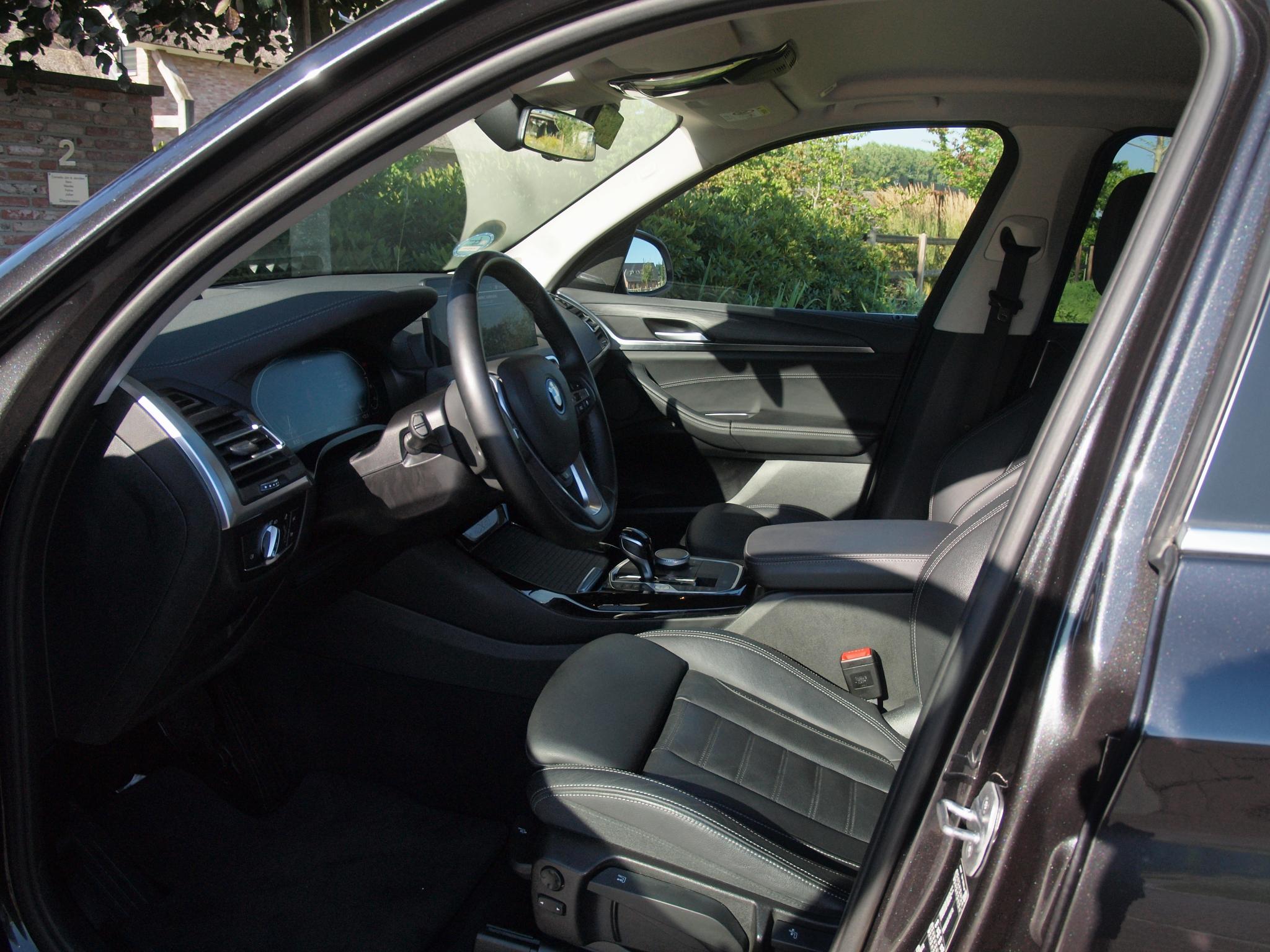 Foto van BMW X3 Xdrive30e