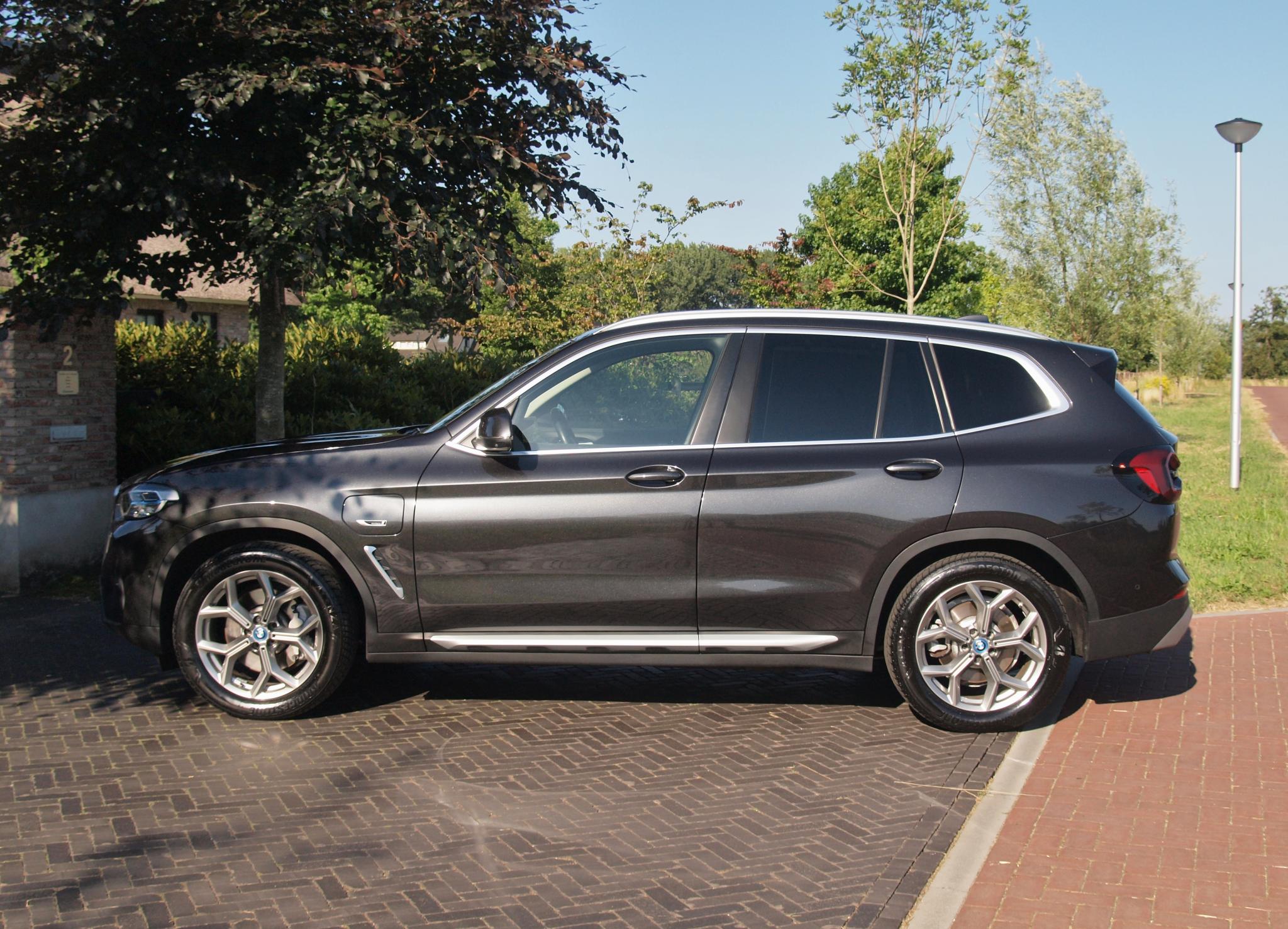 Foto van BMW X3 Xdrive30e
