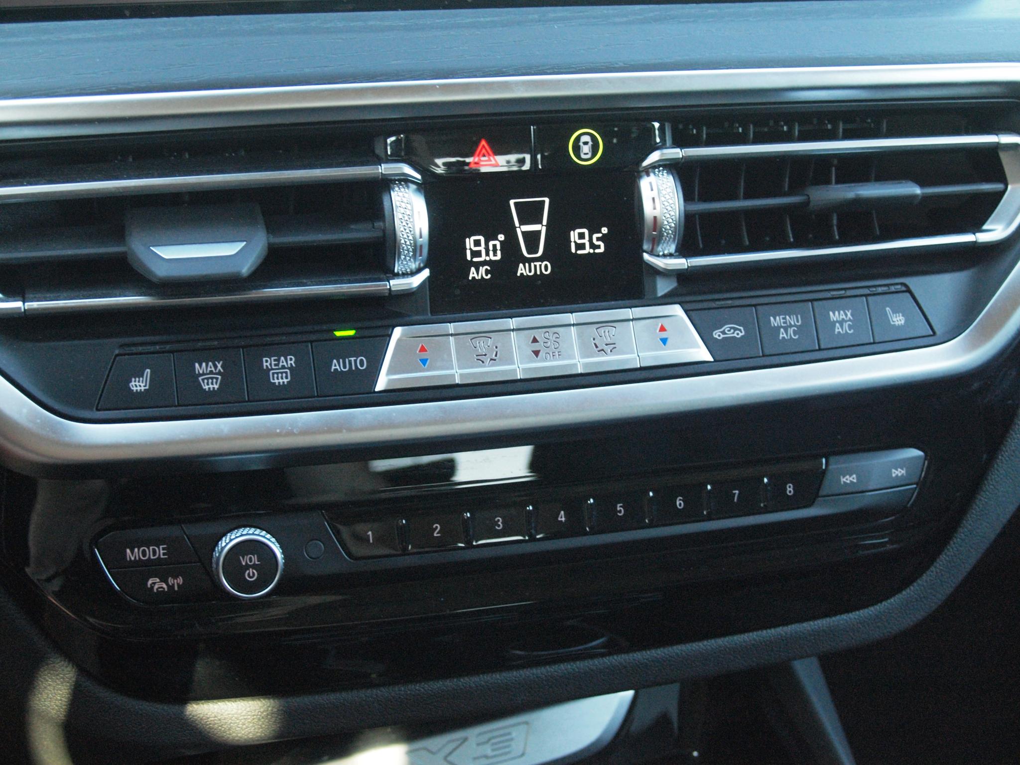 Foto van BMW X3 Xdrive30e