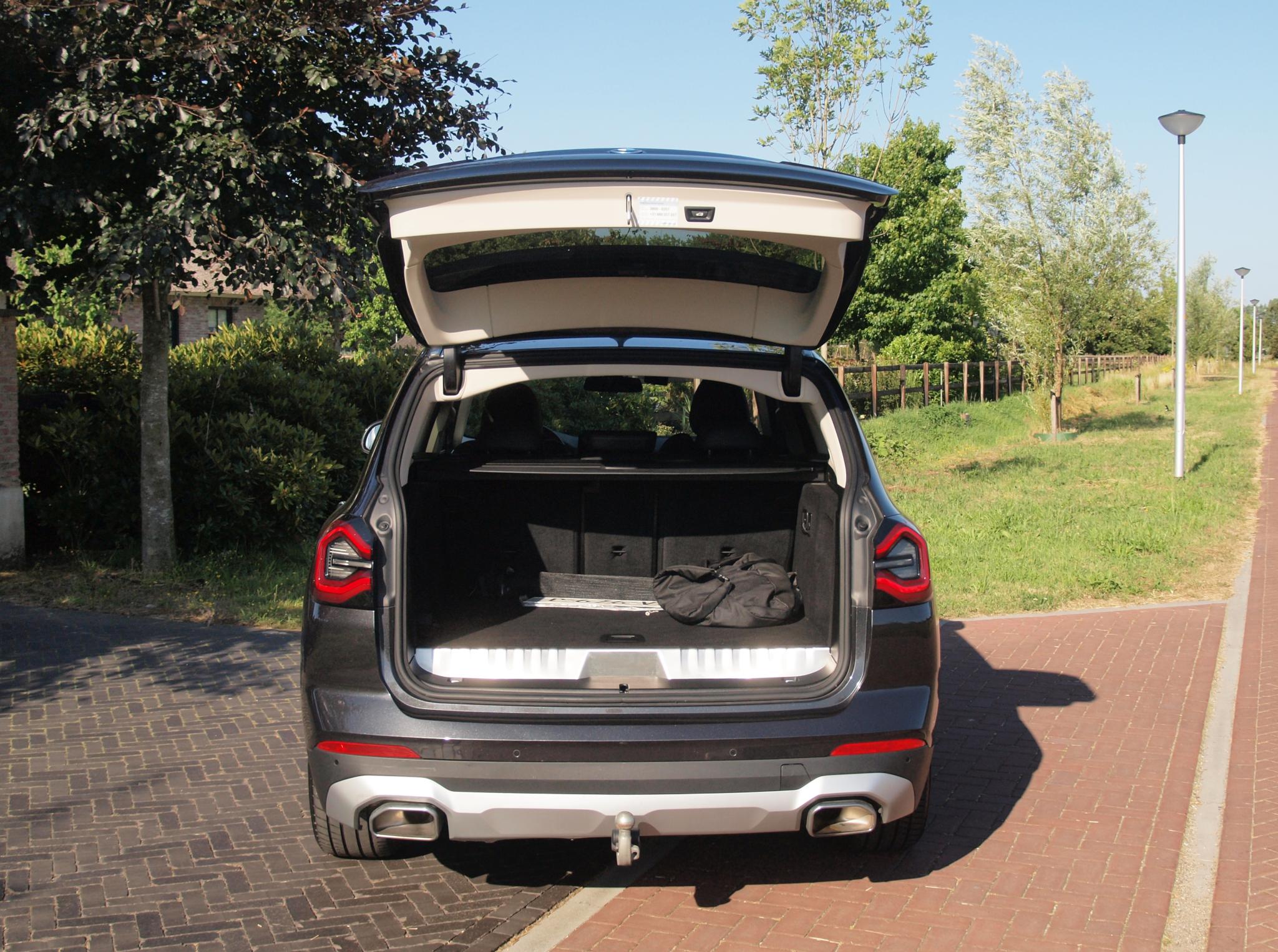 Foto van BMW X3 Xdrive30e